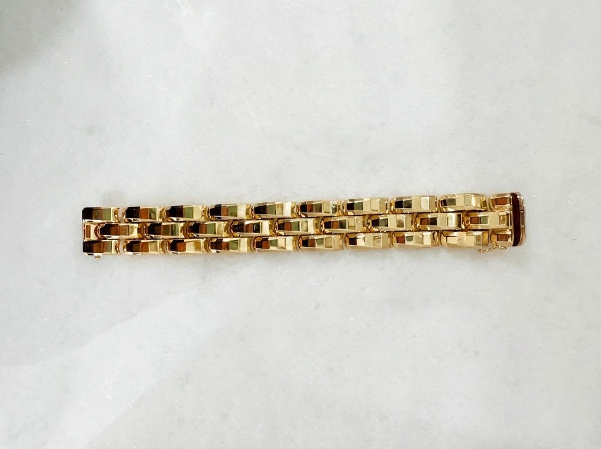 1940s Bold 18KT Yellow Gold Bracelet_LONG.jpg