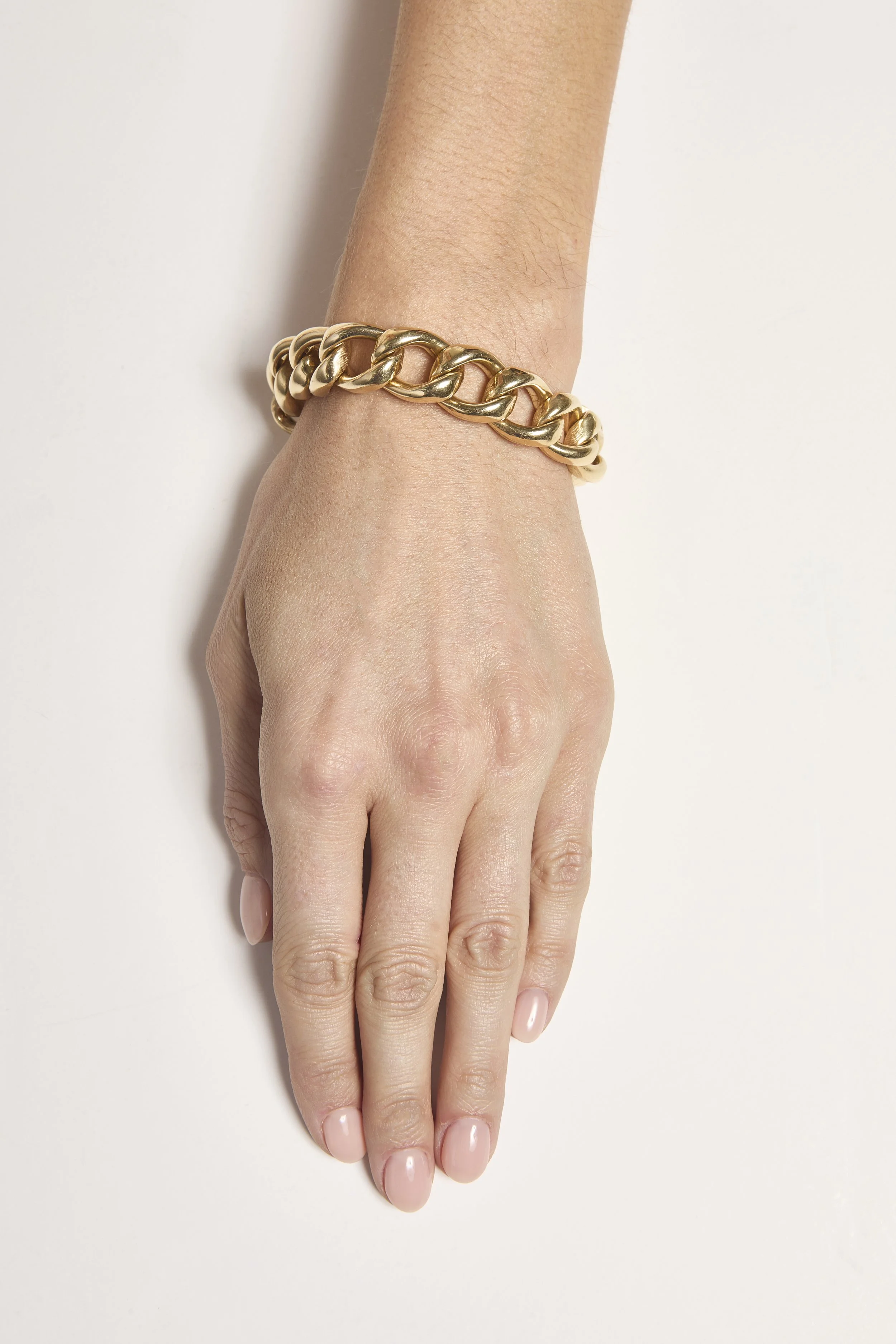 Florentine oval Link0300.jpg