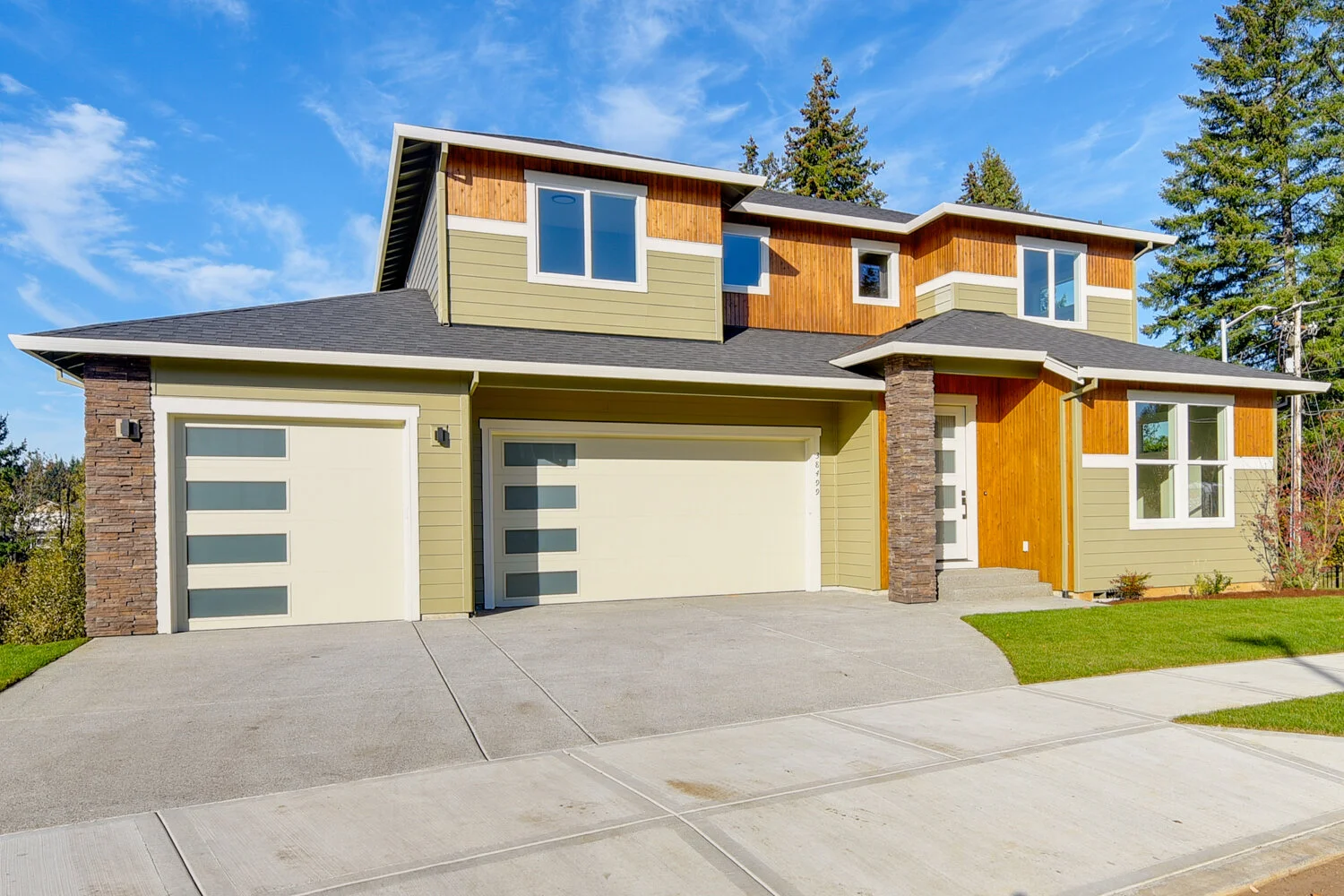 38499 Maple St-1.jpg