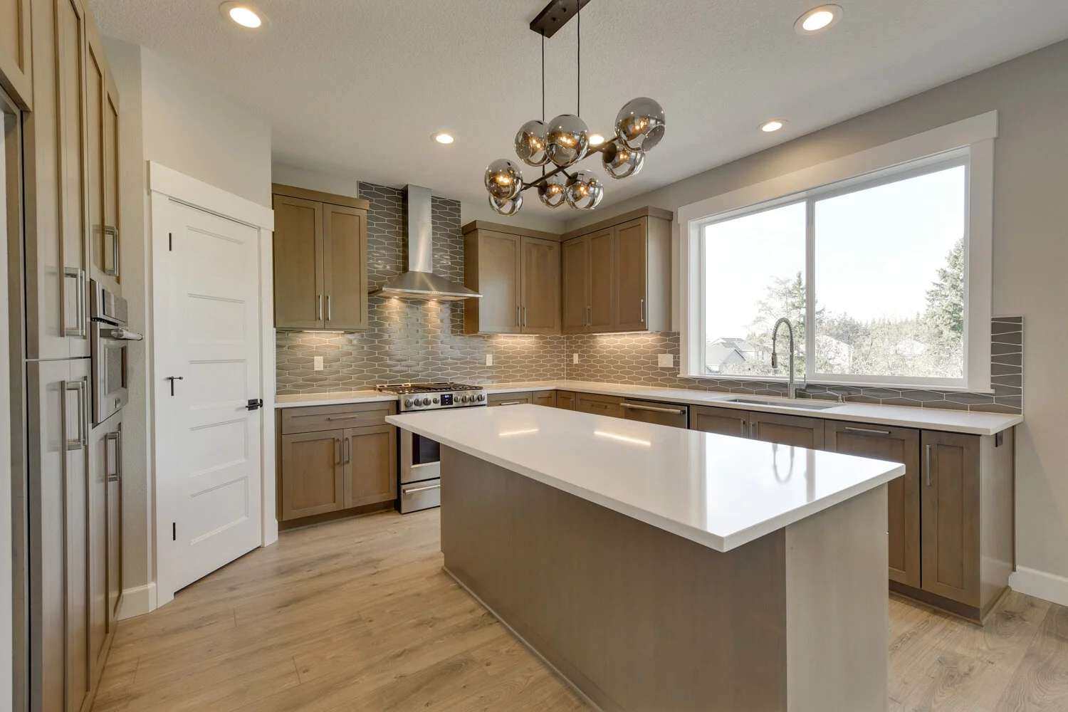 38499 Maple St-14.jpg
