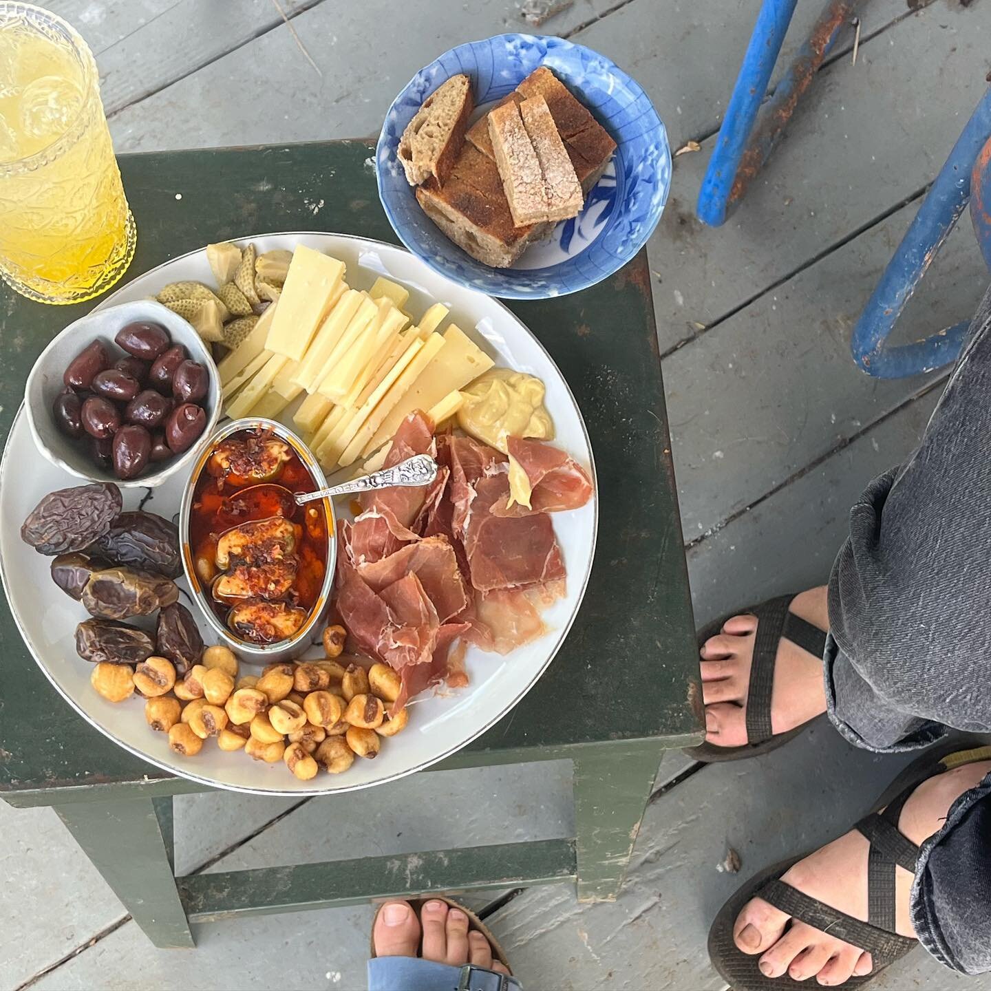 @farm.dici having a picnic, pears on their merry way, sungolds and new garlic in the throws of process and becoming. 

Come have a sandwich at &ldquo;HEY, LADY!&rdquo; on Monday ~ see previous post for details 🧚&zwj;♂️