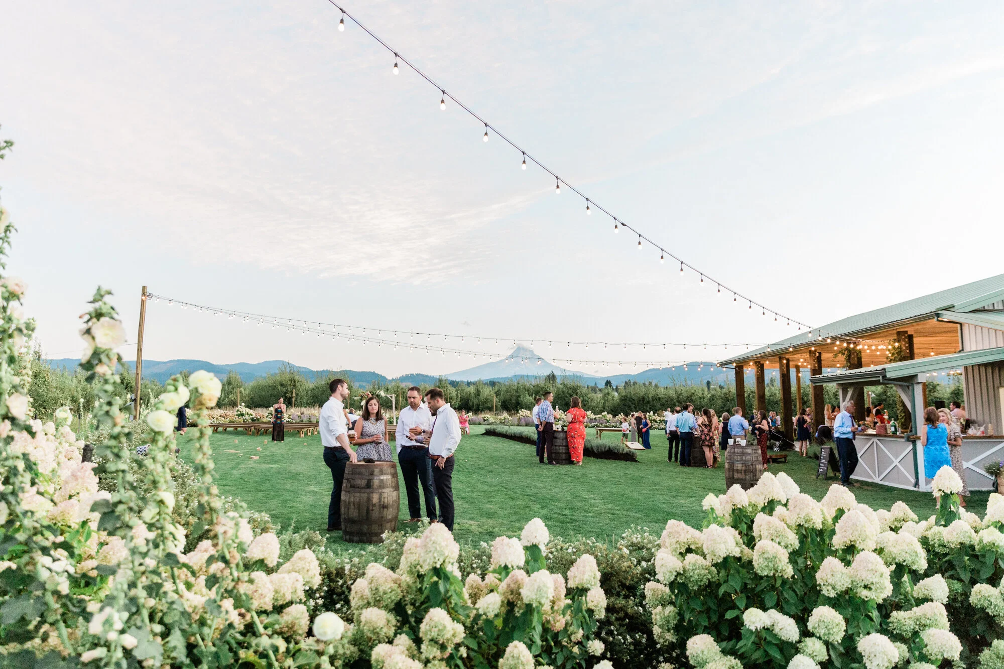 Hood River Weddings at The Orchard