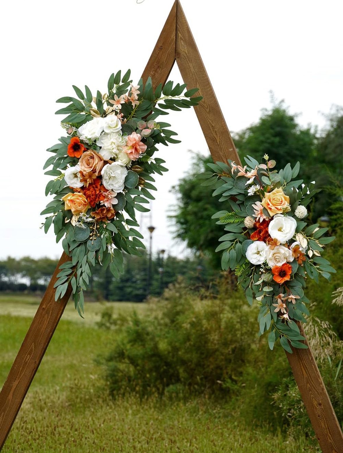 two-piece-carmel-and-white-flowers-for-hexagon-decorated.jpg