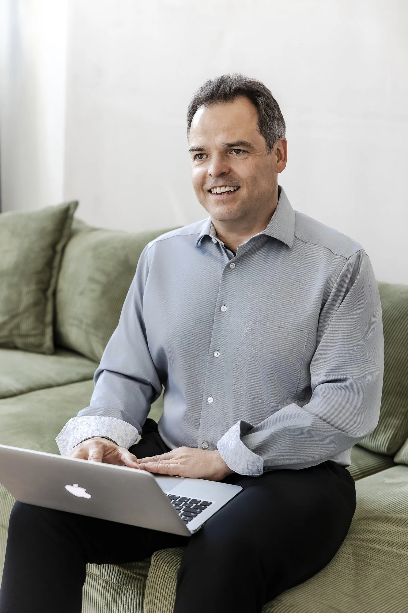 Unternehmensfotografie Hamburg – moderne Portraits und Szenen für Business-Coaching.