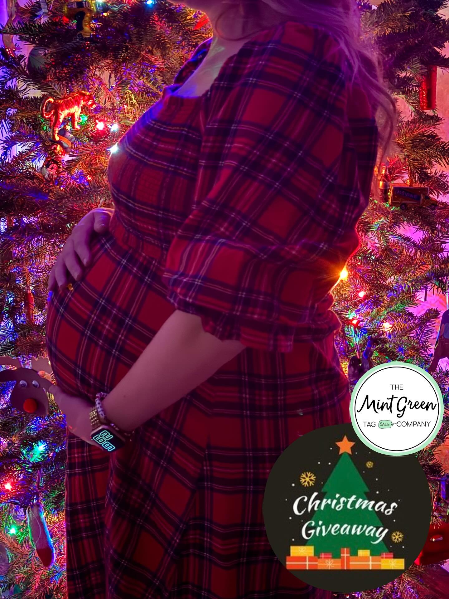 **Giveaway Alert** We are so excited to be adding a brand new member to our Mint Green Team early next year!  To help us celebrate our future boss baby, please suggest baby names for Kristen&rsquo;s consideration.  The first person to suggest the nam