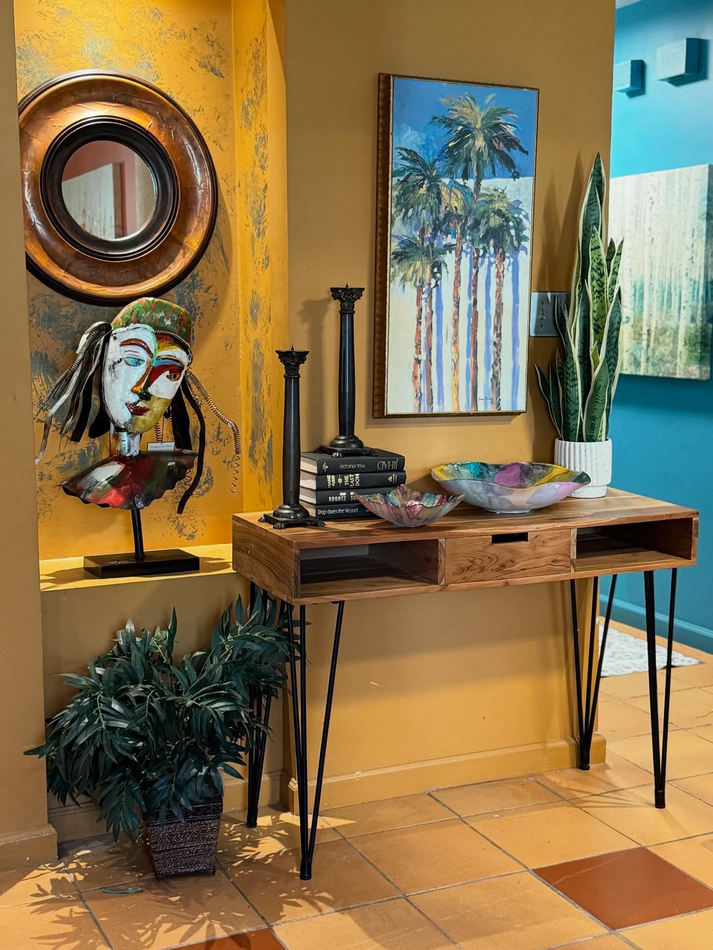 The photos for this weekends Pooler Estate Sale are up on our website now! The sale will be held Friday, April 10th and Saturday, April 11th. #estatesale #estatesalefinds #visitsavannah #savannah #vintage