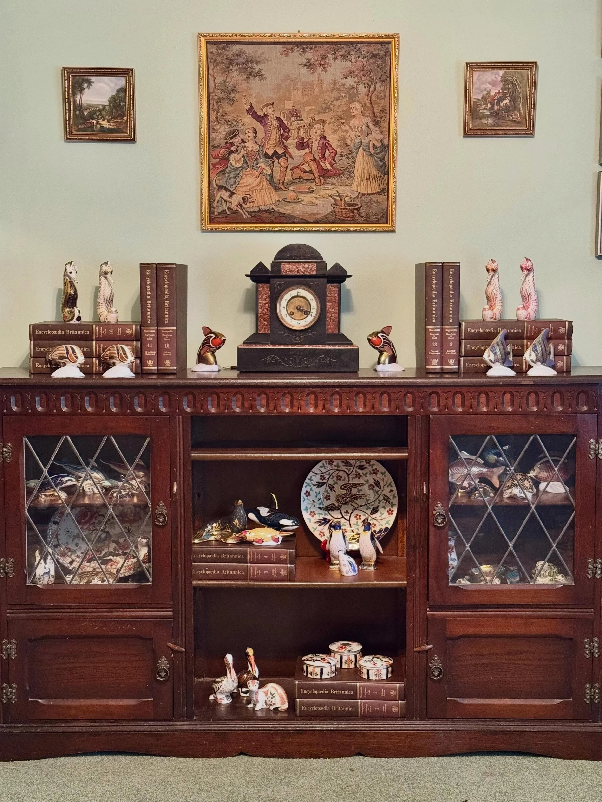 Have you checked out the photos for this weekends Southside Savannah Estate Sale? The sale will be held this Friday, June 26th from 10am - 12pm and Saturday, June 27th from 9am - 12pm. #estatesale #estatesalefinds #vintage #savannah #visitsavannah
