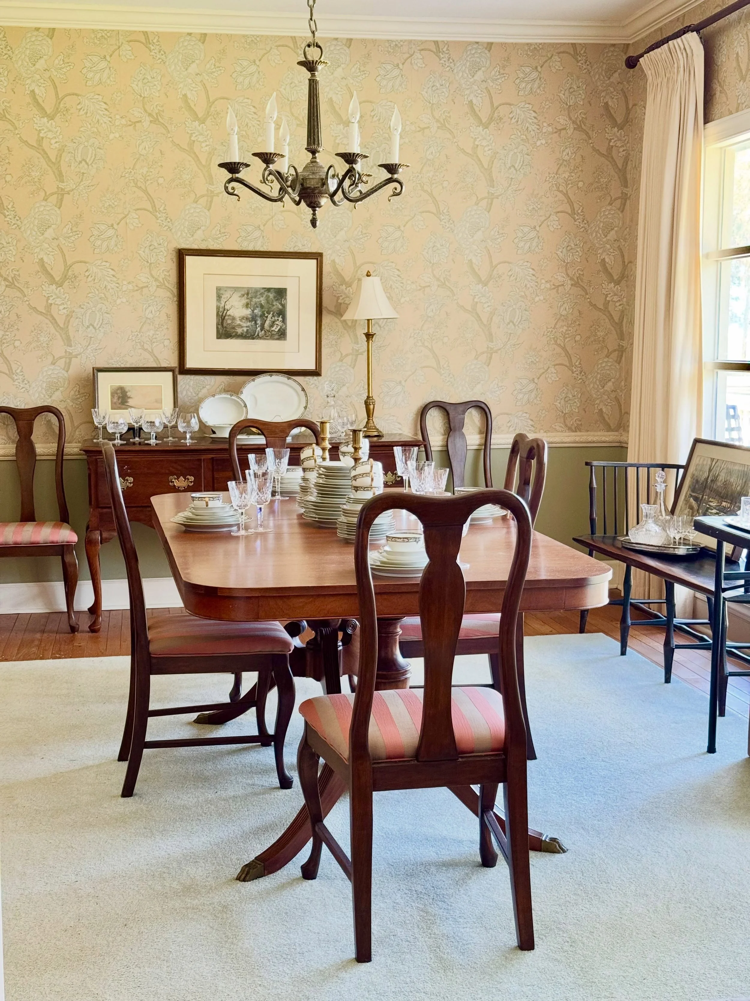 The photos and the appointment scheduling link for this week&rsquo;s Landings Estate Sale will be added to our website tonight at 8pm! #estatesale #estatesalefinds #savannah #visitsavannah #vintage