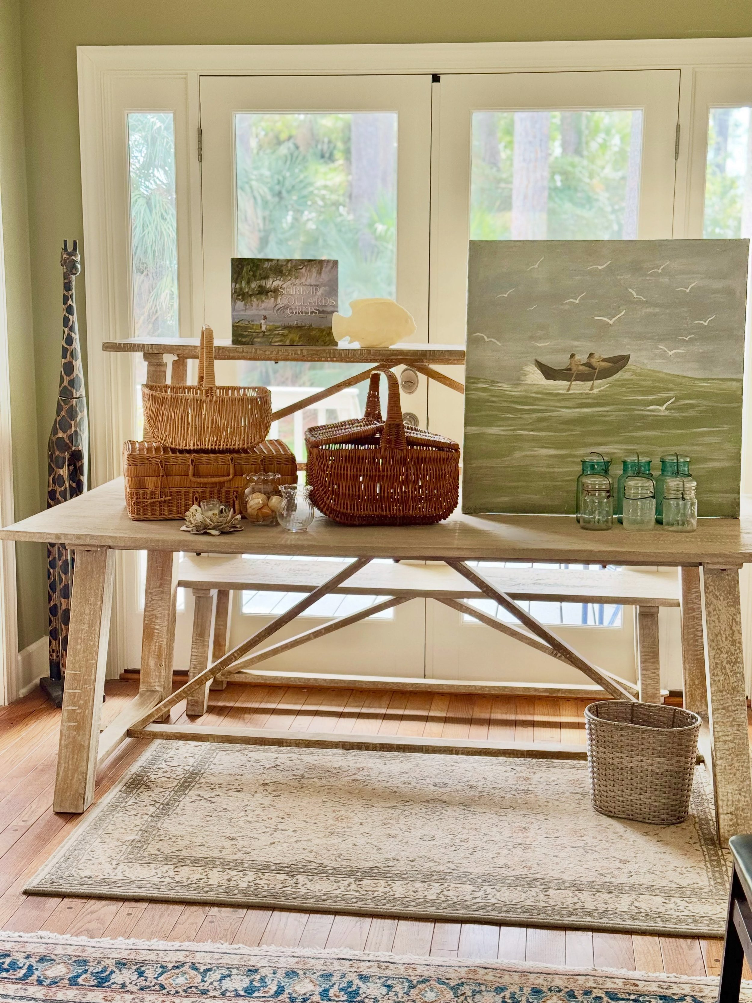 More photos were added to the gallery for this week&rsquo;s Landings Estate Sale so go check them out on our website. If you still need an appointment please email us at info@themintgreentagsalecompany.com 💚 #estatesale #estatesalefinds #vintage #sa