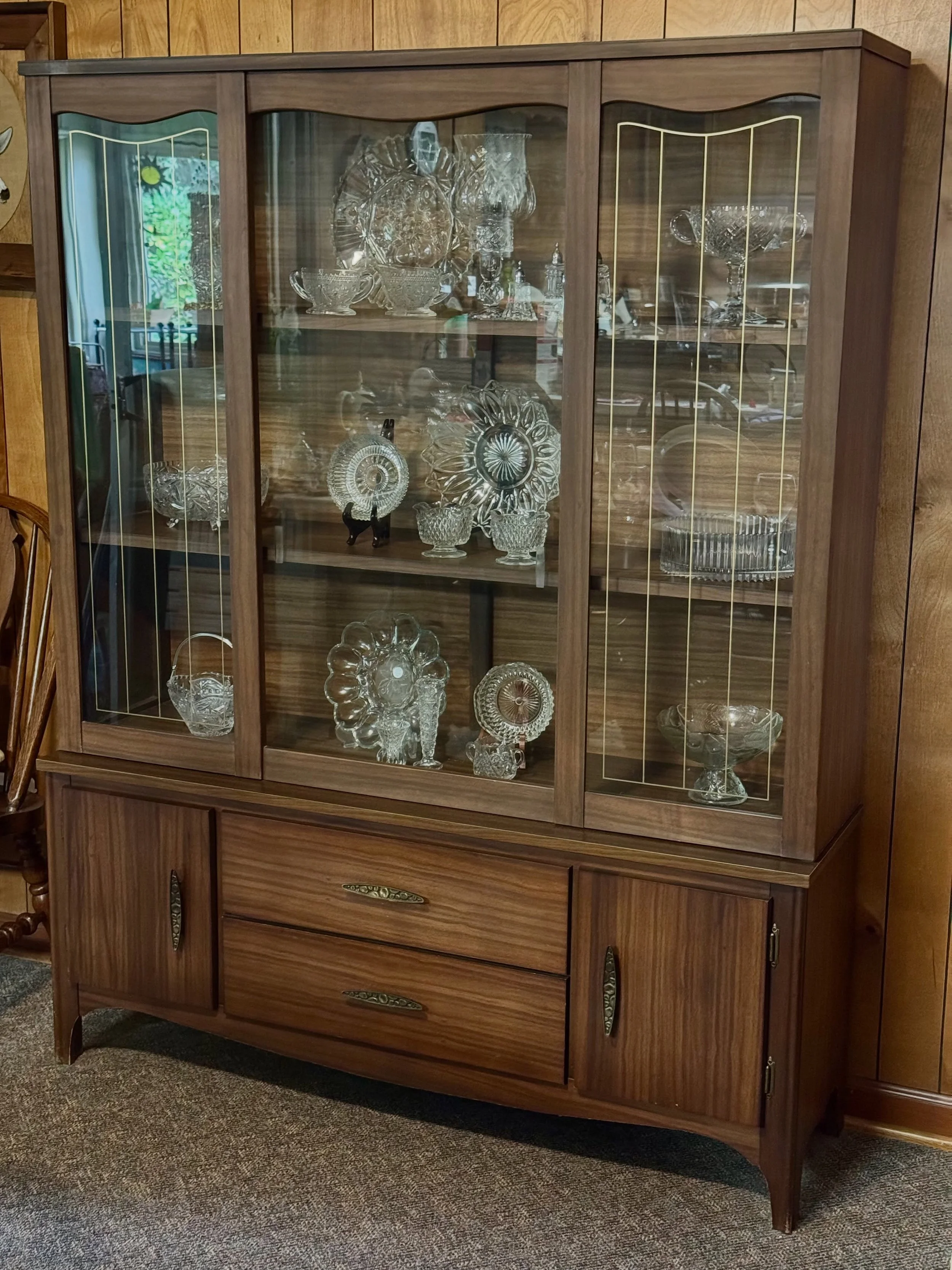 This beautiful Mid-Century Modern China cabinet will be available for you at next weekend&rsquo;s estate sale! Stay tuned for more sneak peeks 👀 #estatesale #estatesalefinds #savannah #vintage #visitsavannah