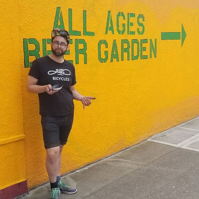 Exciting news! Starting tomorrow at 3 pm, @twentyfirstave has an &quot;All Ages&quot; beer garden in their extended patio area! Bring your kids along.

#portlandbars #portlandbeer #beergarden #portland #pdxeats #travelportland  #walkingtour
#ポートランド生活