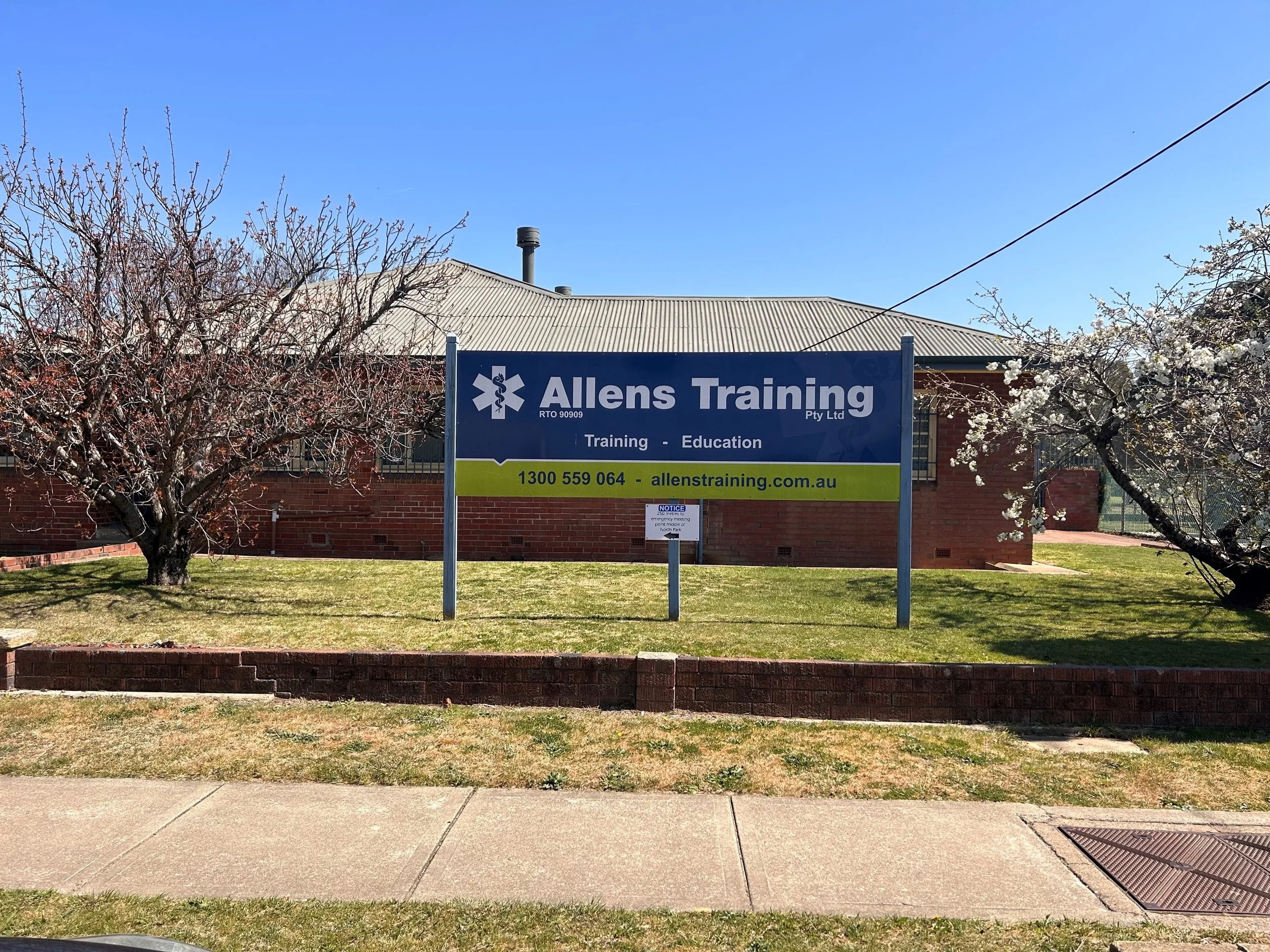 First Aid Courses Goulburn — Allens Training