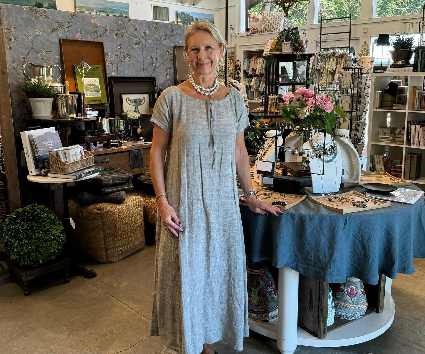 Peace &agrave; Porter Jewelry Pop Up Today at our Woodside Store 
Please stop by and meet designer Louise Stroe 
The jewelry will be on view 1-5pm and Louise will be here to help you chose the perfect piece for summer and forever 🤍🤍🤍#shopsmall #pe