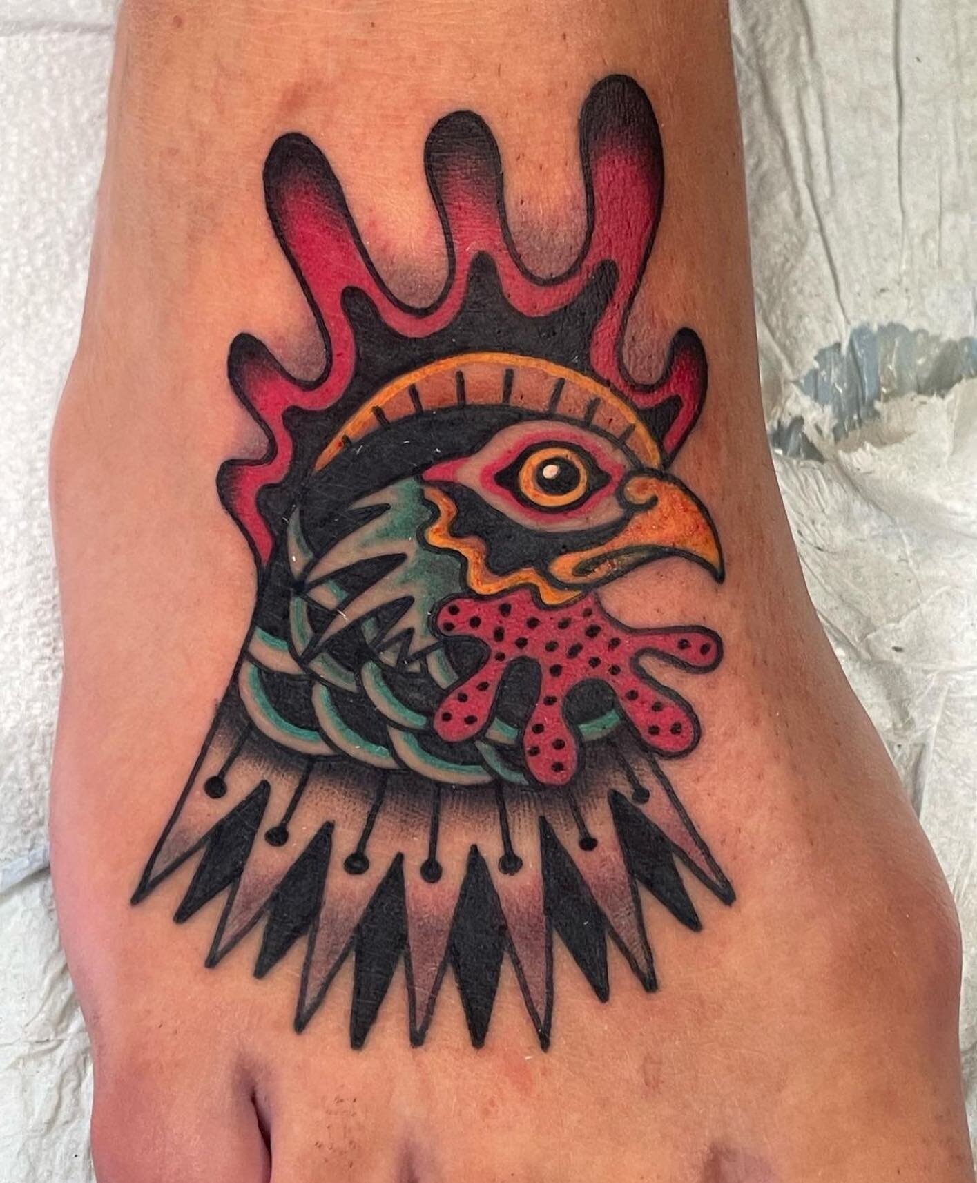 Cockle doodle doo. Foot by @billychop