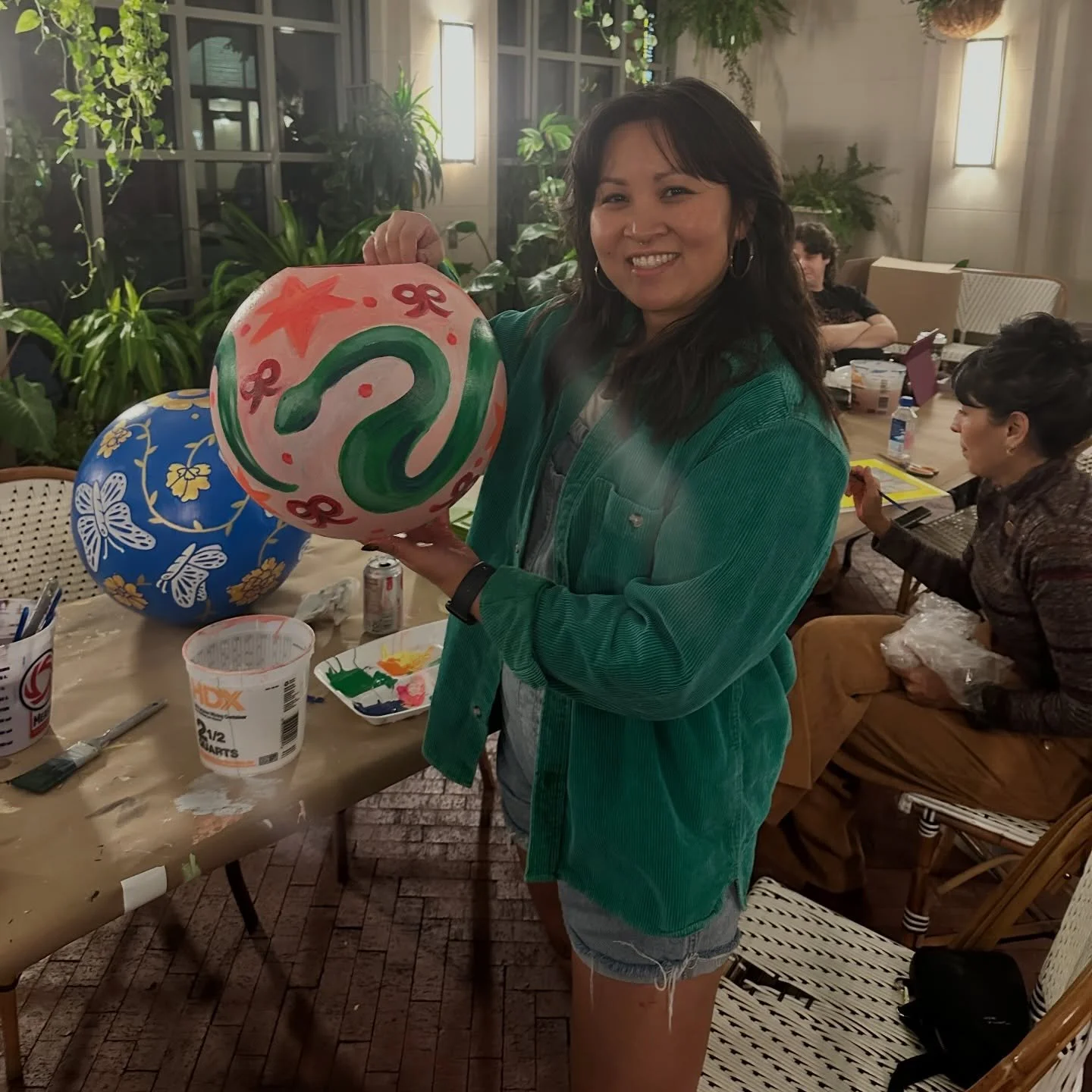 Thank you, Sundance Square, for inviting me back to paint another ornament! No better way to end 2025, a year of transformation, wisdom and renewal, than with a snake 🐍 Go see it on the tree! All three of mine are clustered together.  @sundancesquar