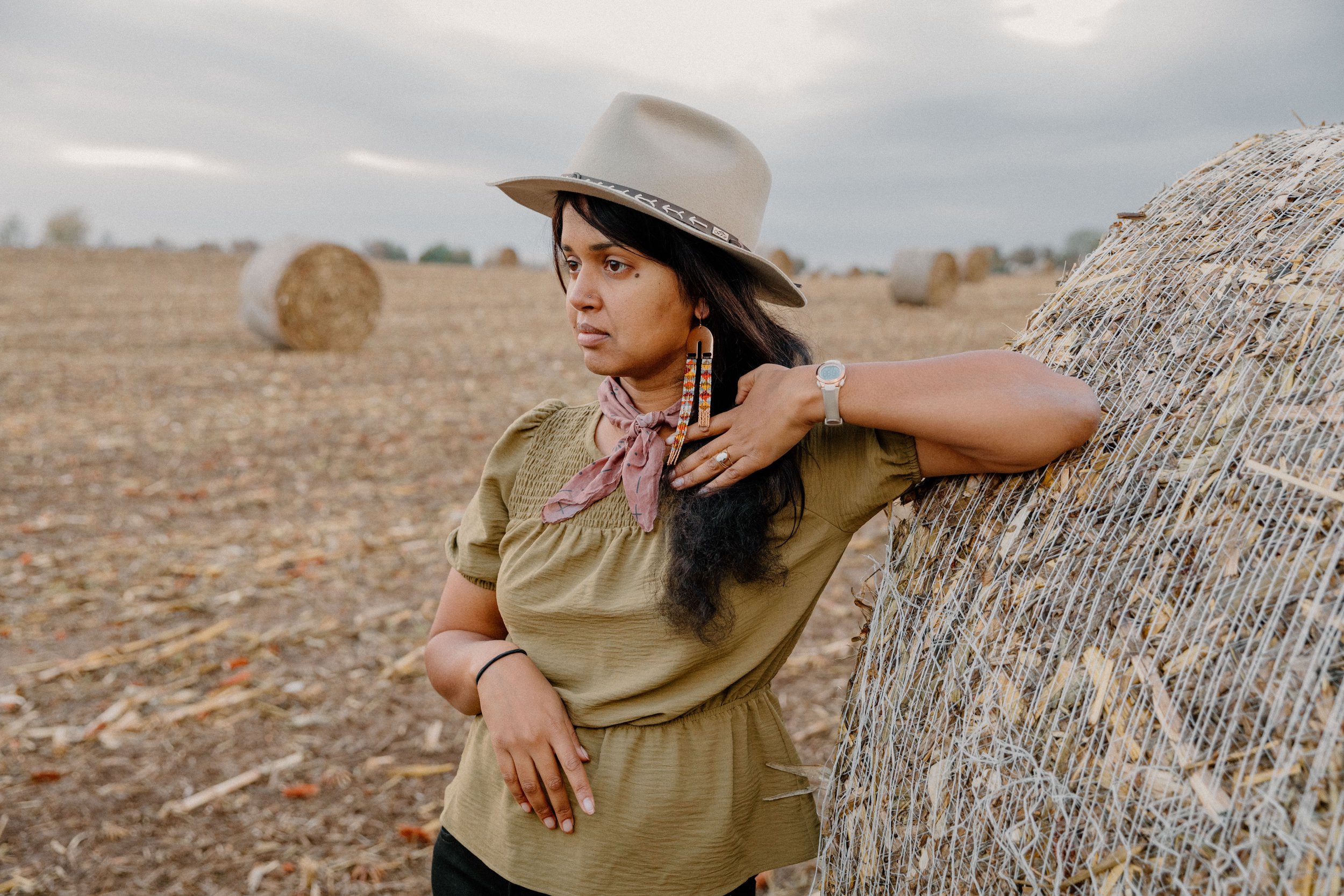 Ivory + Brass Autumn Arrows