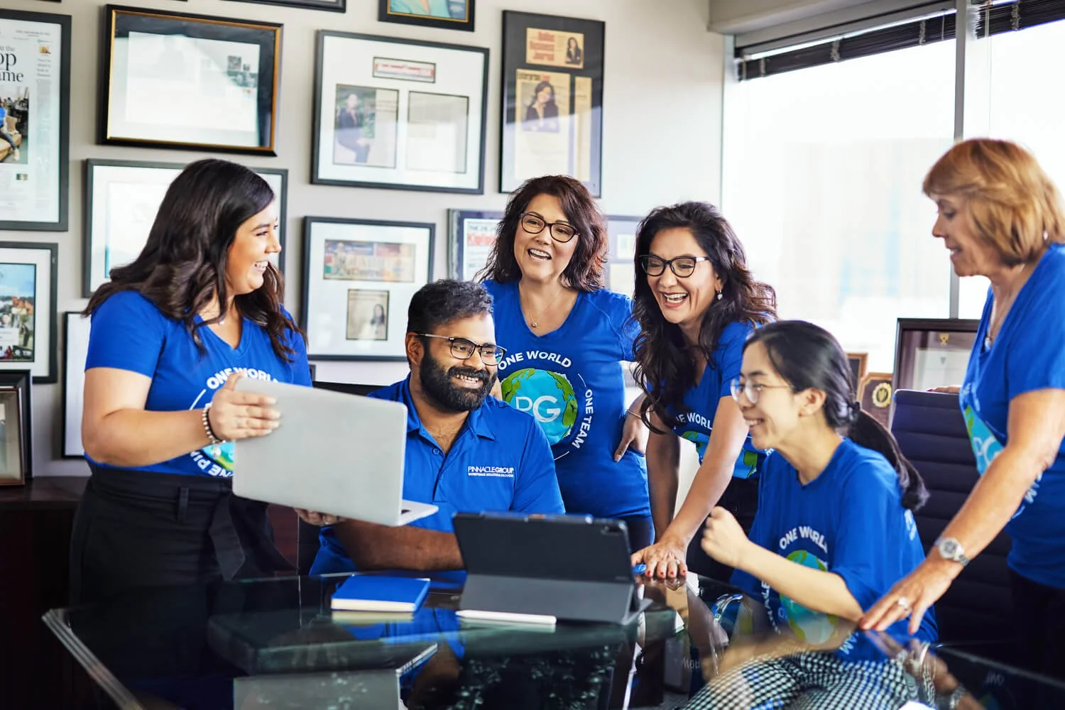 Professional corporate photography in Dallas featuring collaborative team projects.