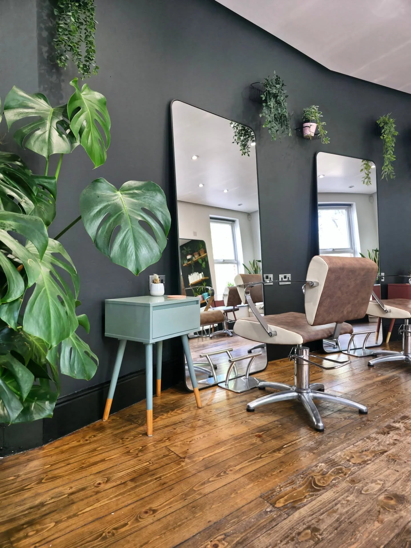Sunday Reset

#belfastsalon #lisburnroad