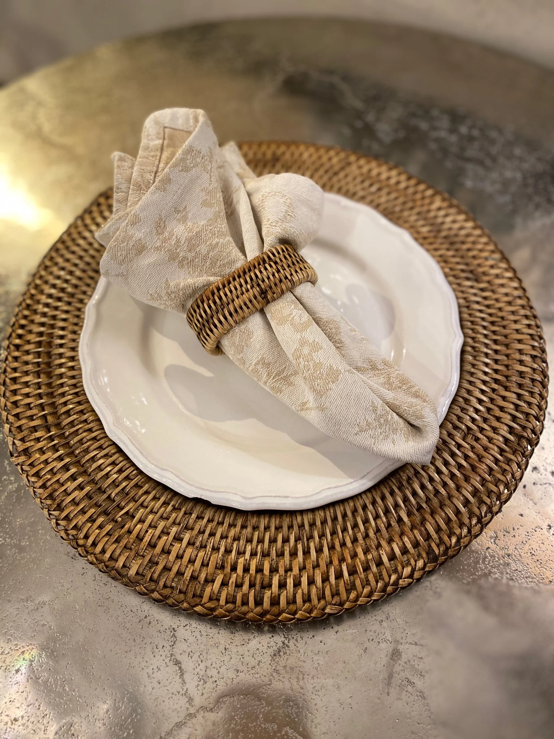 81B5996F-C386-4C6A-8158-45EE877AB664