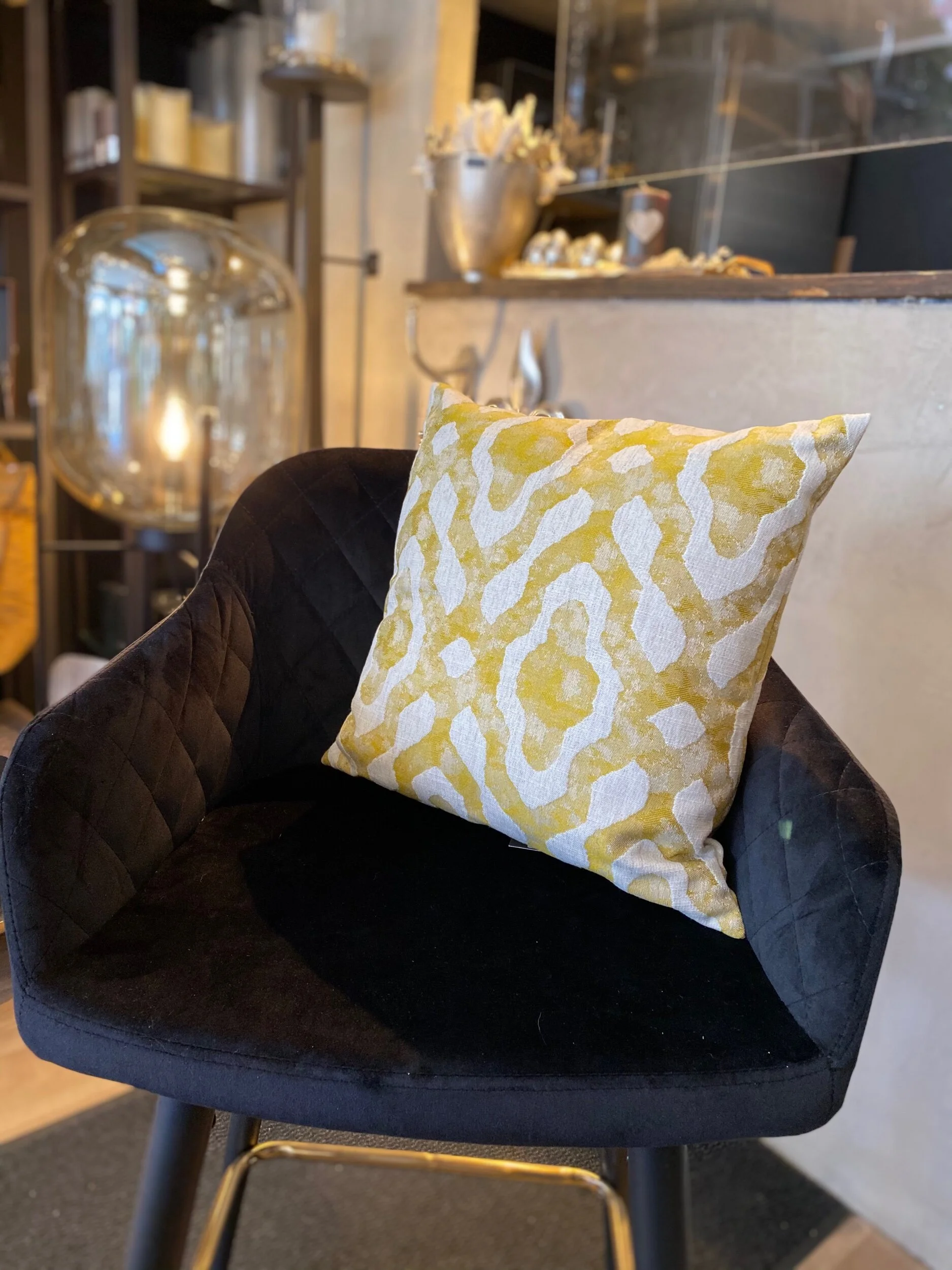 C6BB3B94-D5E2-4C86-8BC1-0C350889C049