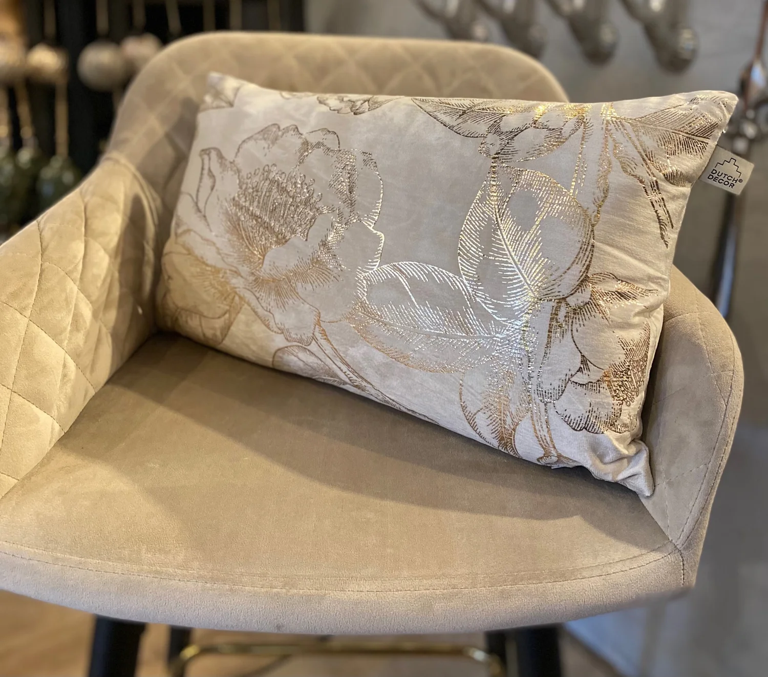 Kissen, beige, gold gemustert, DUTCH DECOR — verdino LIVING