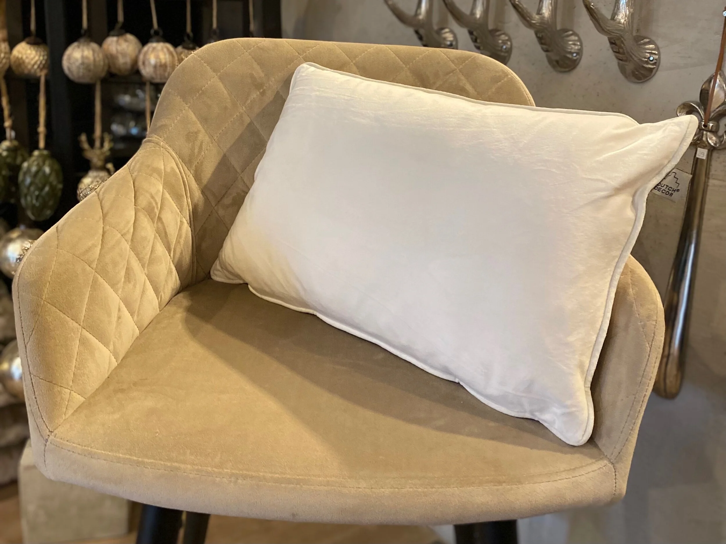 0DBFB55A-0E59-44C5-AF38-0053CBA92756