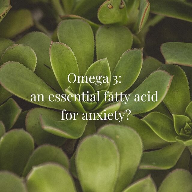 〰️ Omega 3 &amp; Anxiety 〰️⠀⠀⠀⠀⠀⠀⠀⠀⠀
⠀⠀⠀⠀⠀⠀⠀⠀⠀
🔎 O3 is a polyunsaturated fatty acid (PUFA) that the body can&rsquo;t effectively make on its own. There are 2 main types of O3s: EPA + DHA, which are found primarily in fatty fish. Alpha-lipoic acid (A