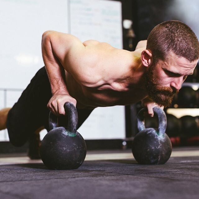 〰️Training in the heat: play safe 〰️
⠀⠀⠀⠀⠀⠀⠀⠀⠀
☀️ With temperatures soaring this week, we're all moving our training outside. If your workout, ride or run is set to be a long sweaty one, have a read below to make sure you&rsquo;re playing safe...
⠀⠀⠀