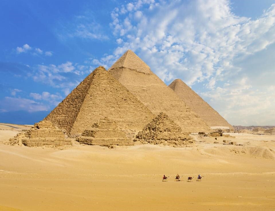 D-Egypt-Pyramids of Giza.jpg