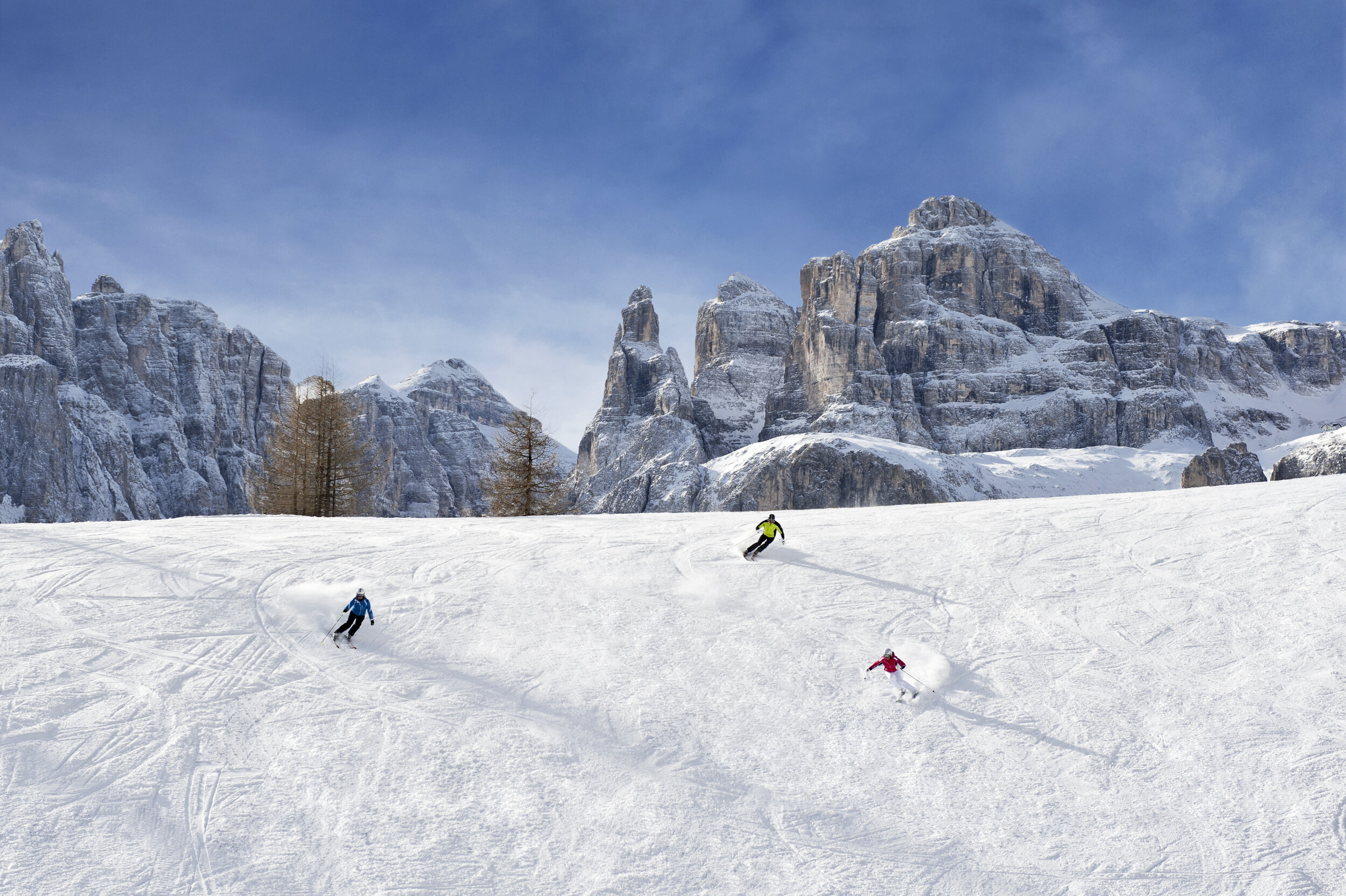H-Dolomites-Rosa-Alpina-Skiers.jpg