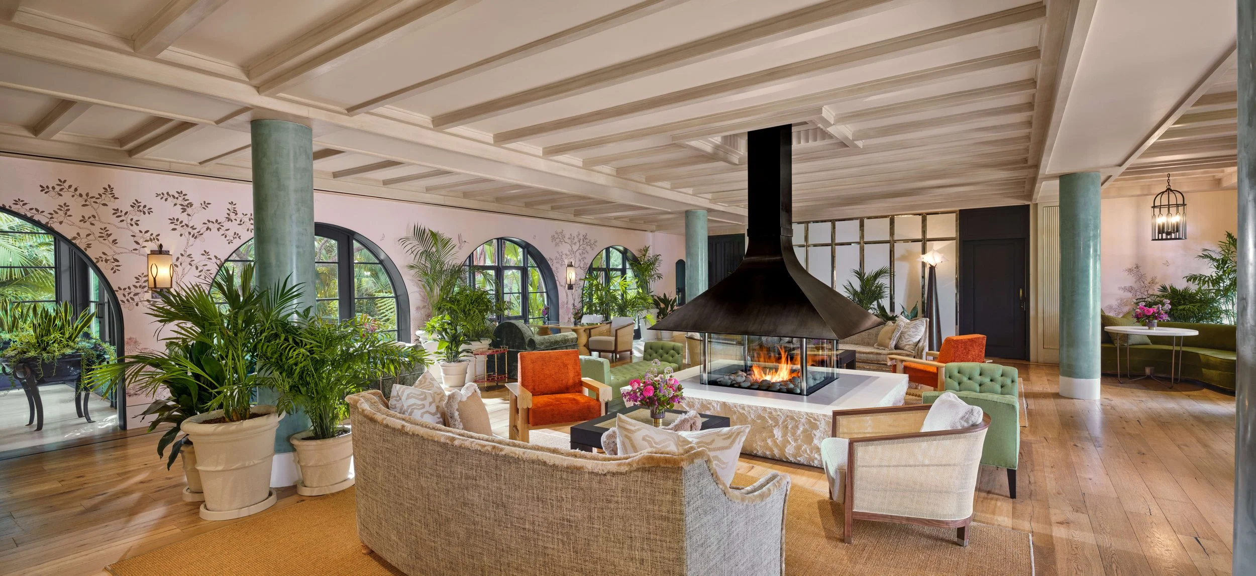 Hotel Bel-Air-The Living Room-Hero Shot- Full view-Dorchester Collection.jpg