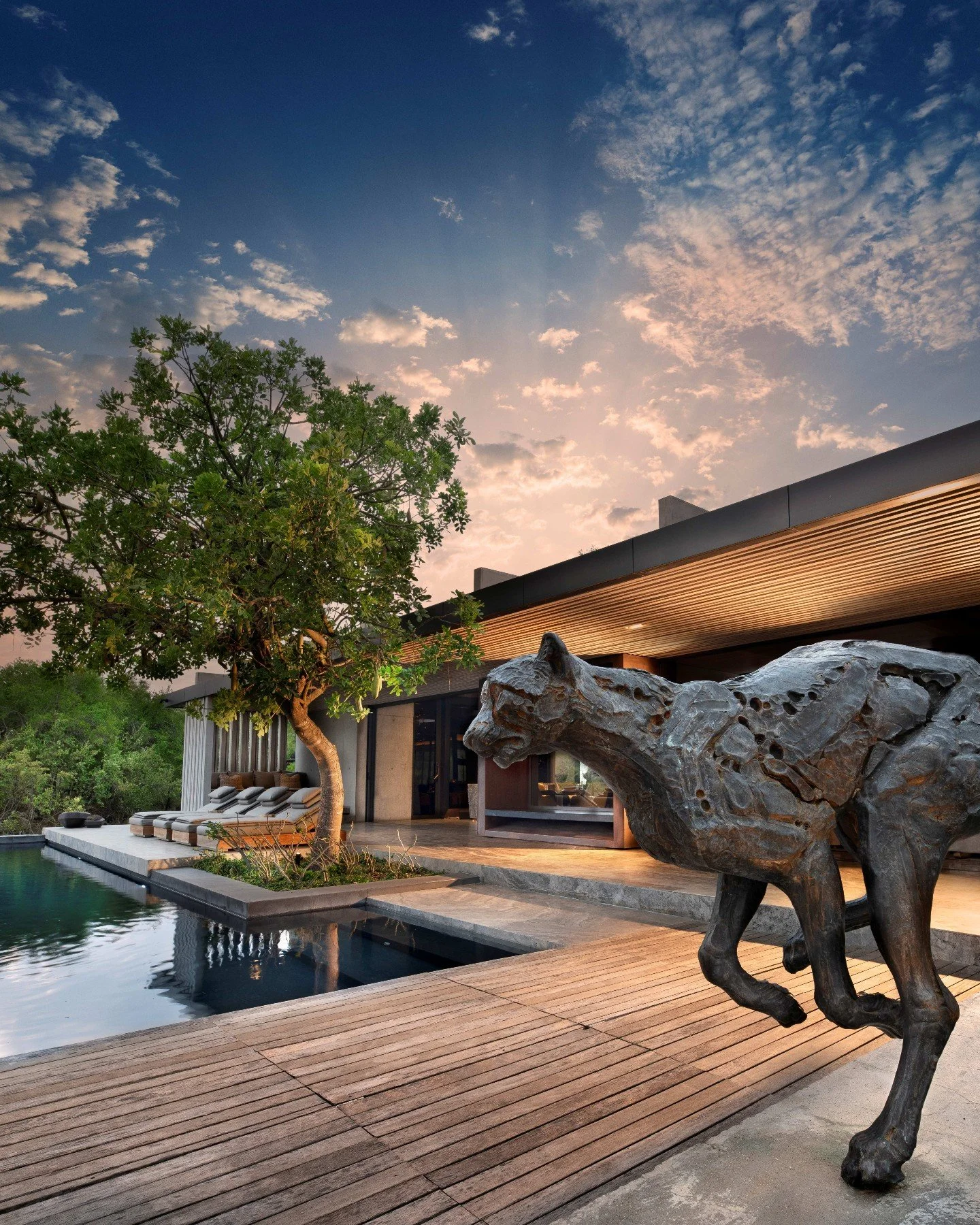 It's a snow day in Local Foreigner's home base of New York, and things are beastly out there. If having the kids cooped up inside has you thinking about getting far, far away, may we recommend Cheetah Plains - a property in South Africa's Sabi Sand N