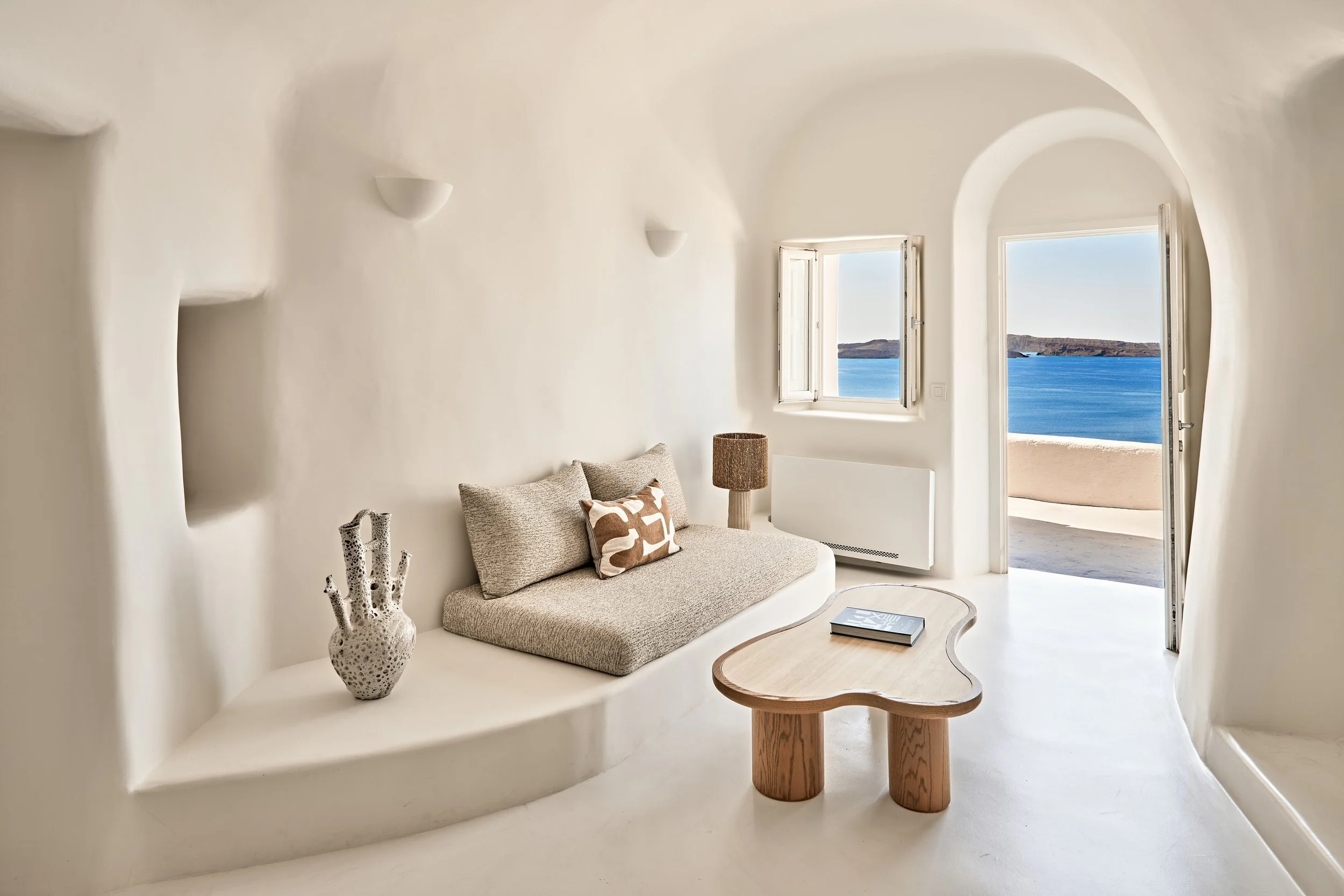 Mystique_Wet Allure Suite Living Area_2880x1920.jpg