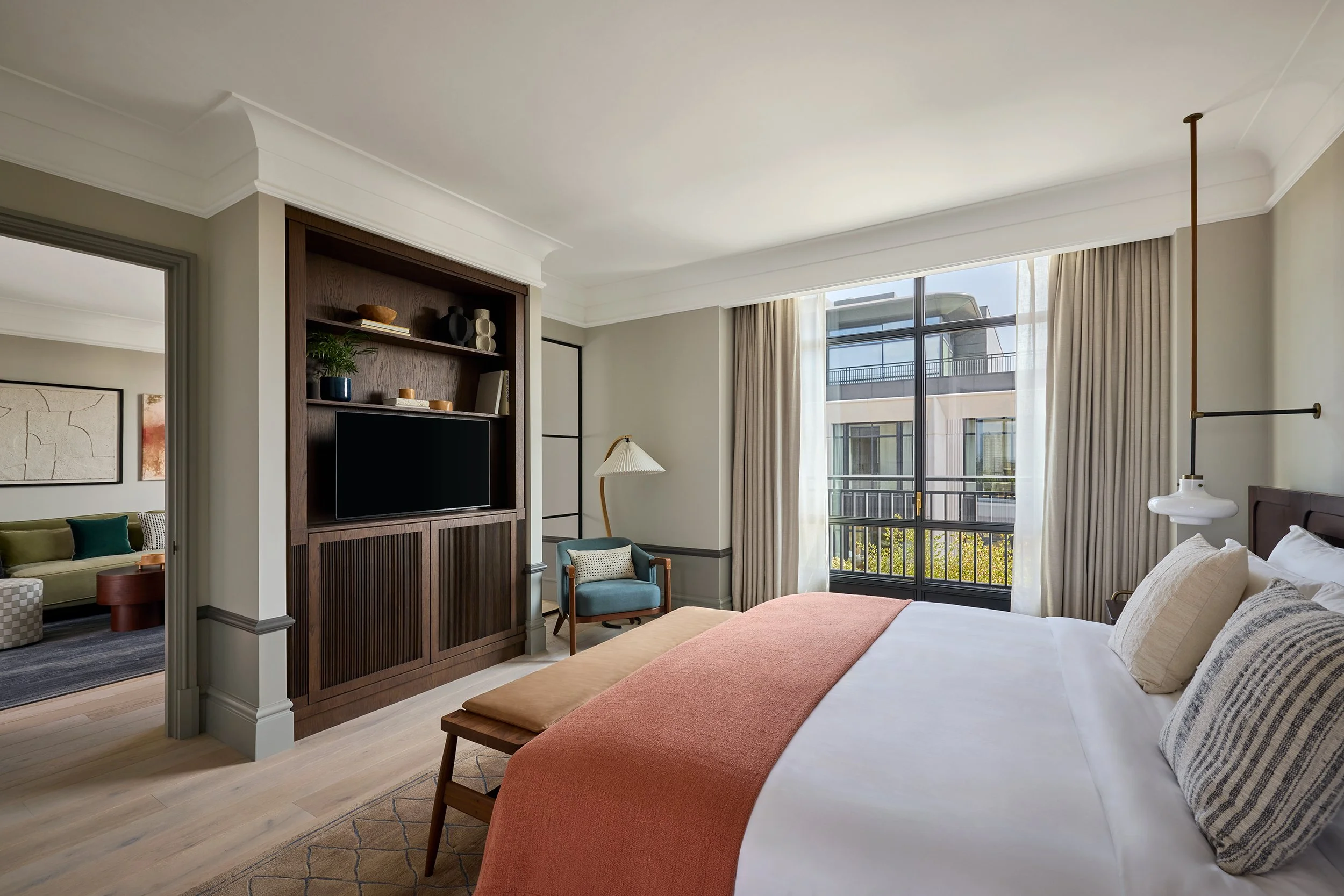 Six_Senses_London_Westbourne_Suite_Bedroom.jpg