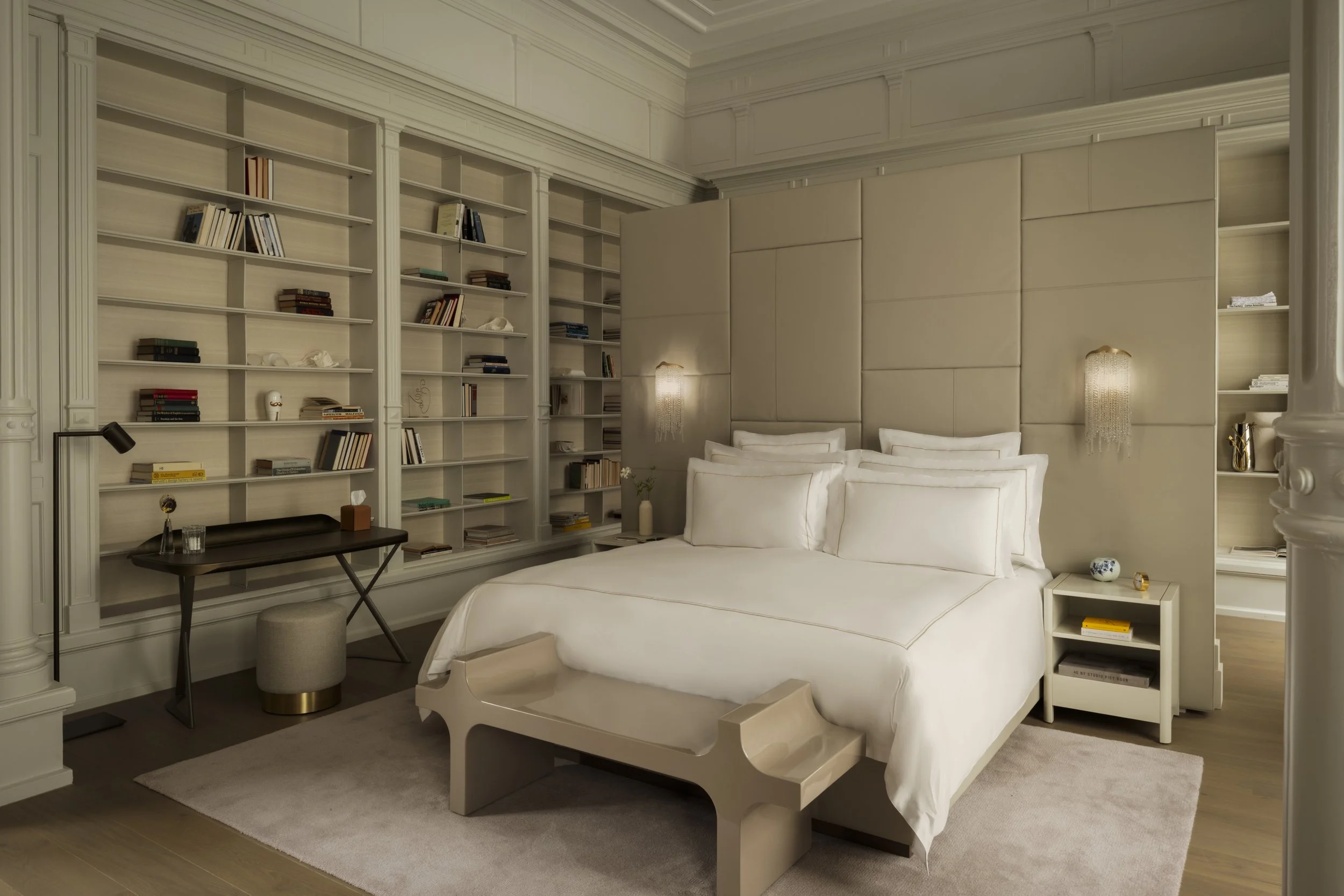 RWAMS_Facilities_Houses_Library House_Bedroom_1.jpg