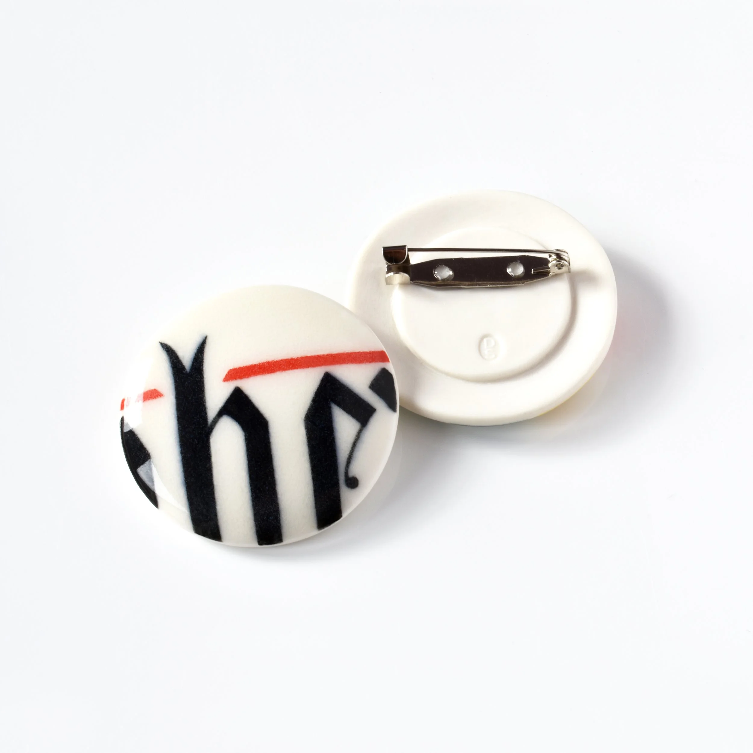 David Stonehouse - Brooch A2 – When (brooch catch).jpg