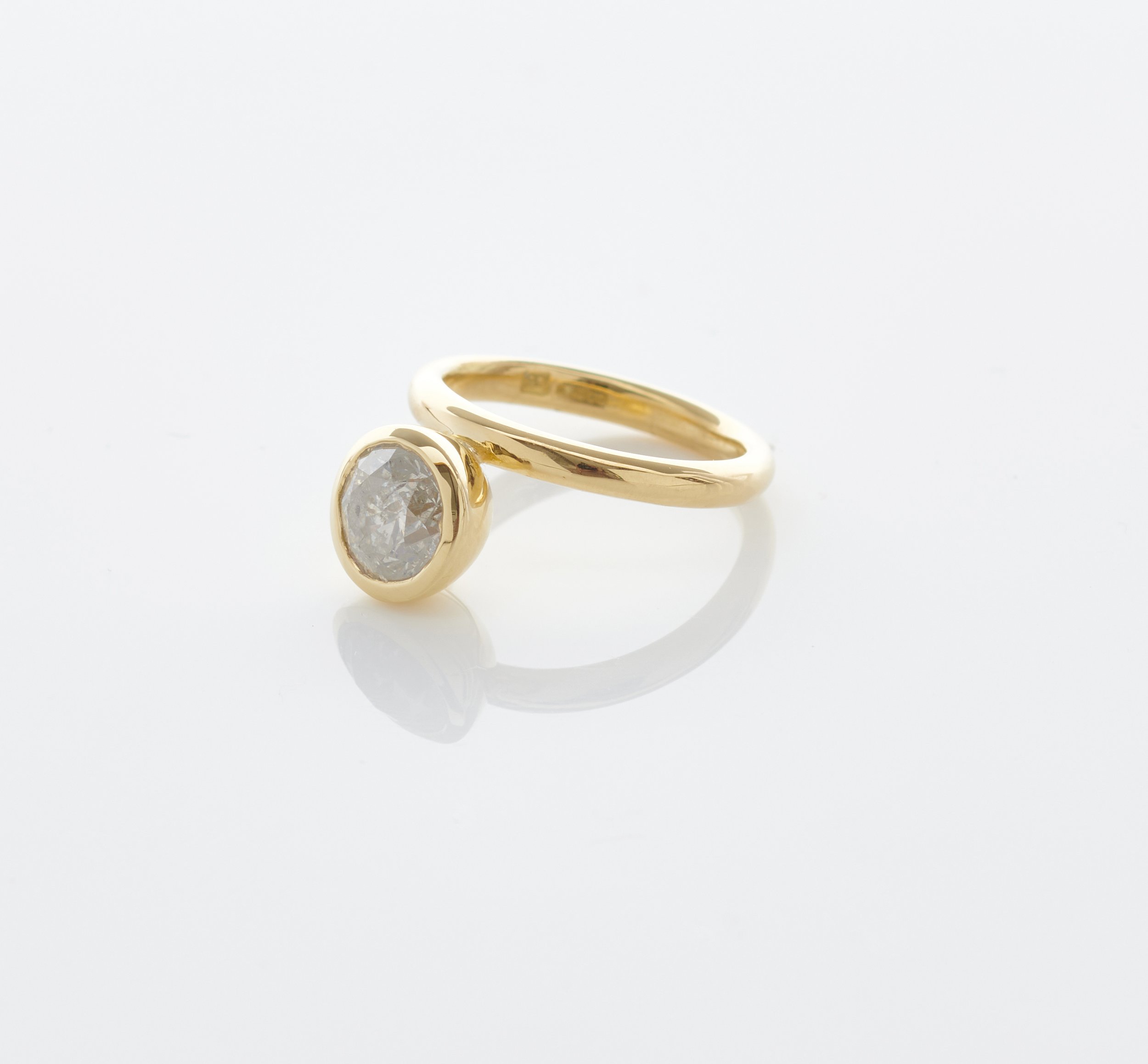 diamond cup ring