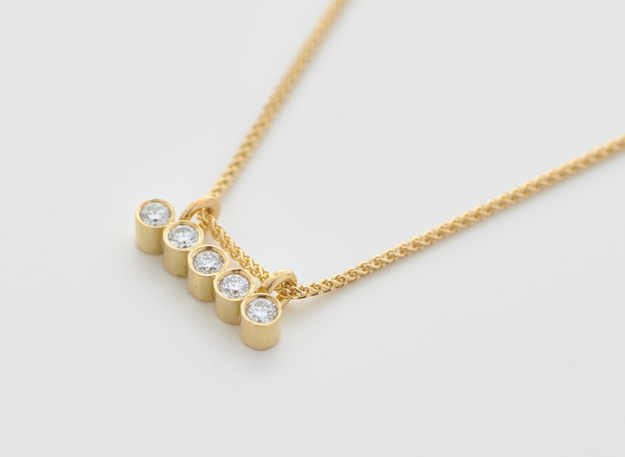 line of diamonds