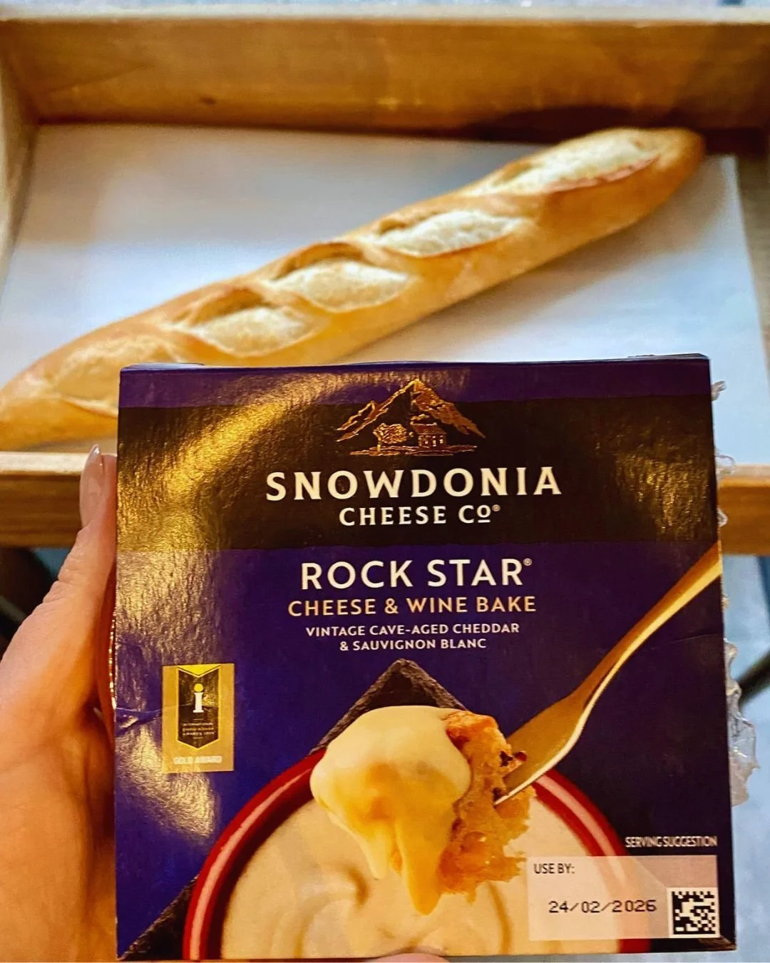 Cheese bake. Fresh bread.
Confit duck.
Truffle cheese.

An impressive Valentine&rsquo;s dinner&hellip; even if you can&rsquo;t cook.

We&rsquo;ve done the hard work. 
And there's so much more in store.
Pop in and chat to the team ❤️ 

.
.
.
#Valentin