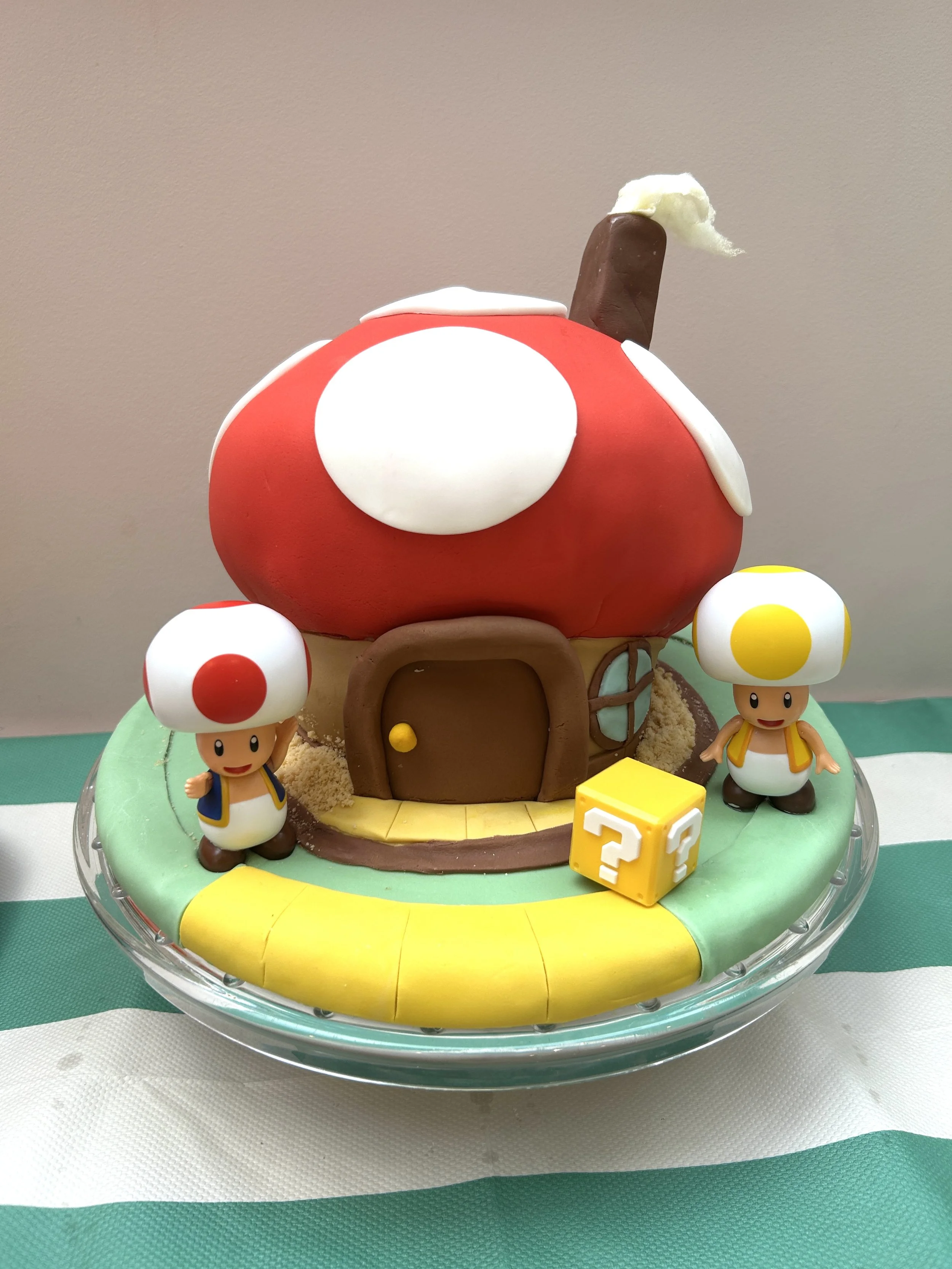 Mario Toad house cake