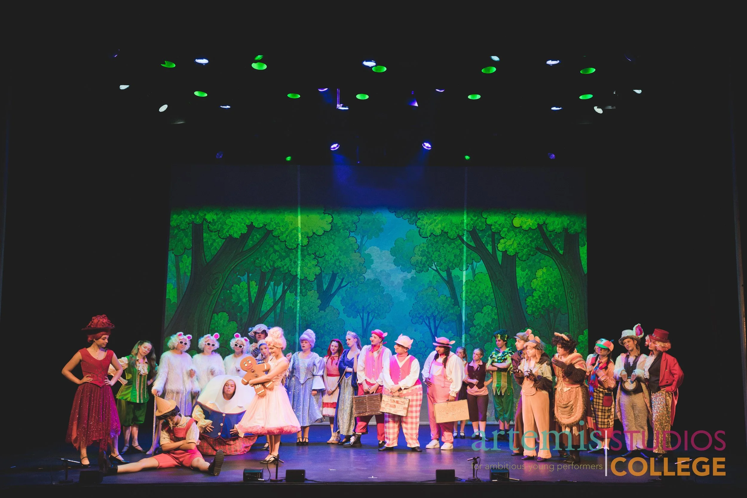 ShrekCollegeextras-146.jpg