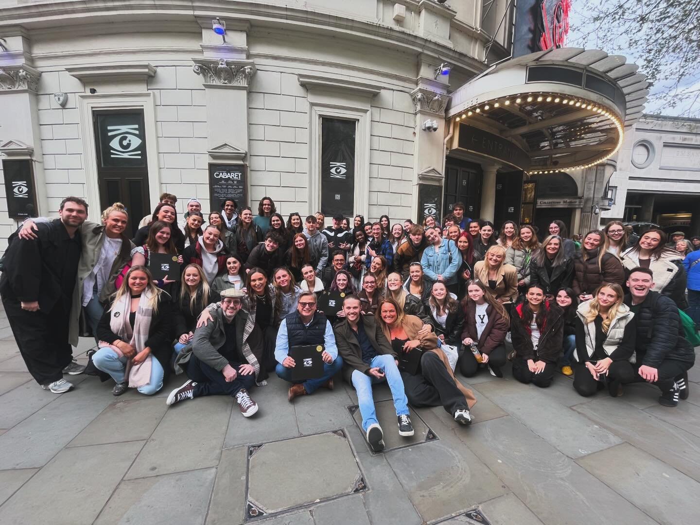 Fabulous day at the @kitkatclubldn watching the incredible Cabaret!
#schooltrip #musicaltheatre #cabaret #london #westend #westebdtheatre #sixthform #college