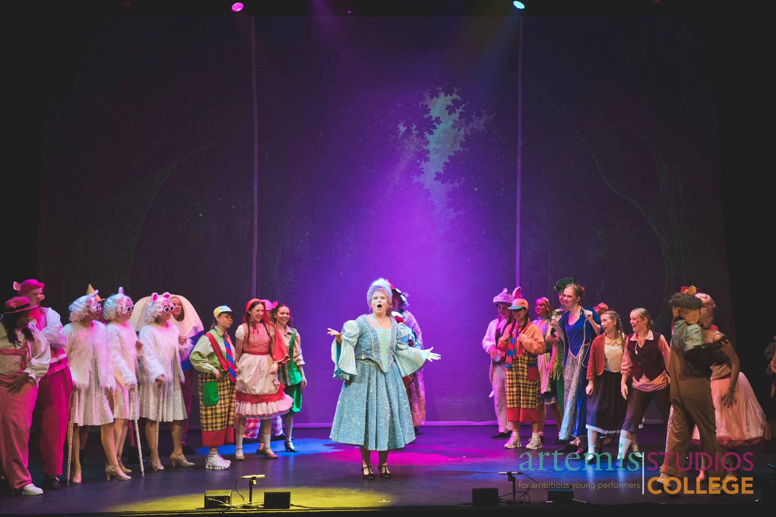 ShrekCollege-635.jpg