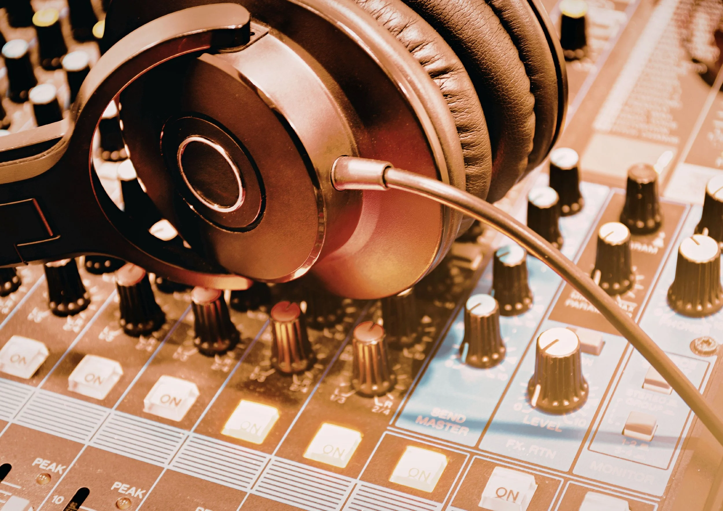 Live Stream Operator