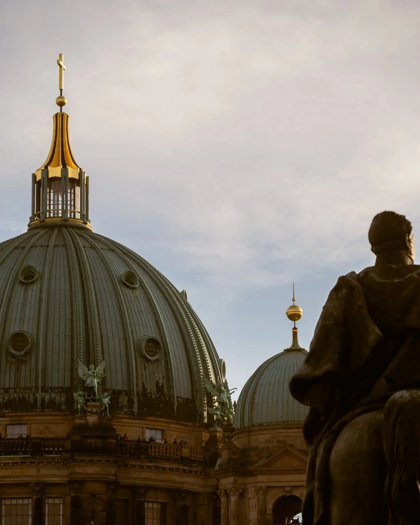 Berliner Dom. This giant cathedral has so many details. It's fun to try to capture the scale of this building. Look for the tourists at the balcony enjoying the view from above. Have you been here? What is your favorite part of Berliner Dom?

#berlin