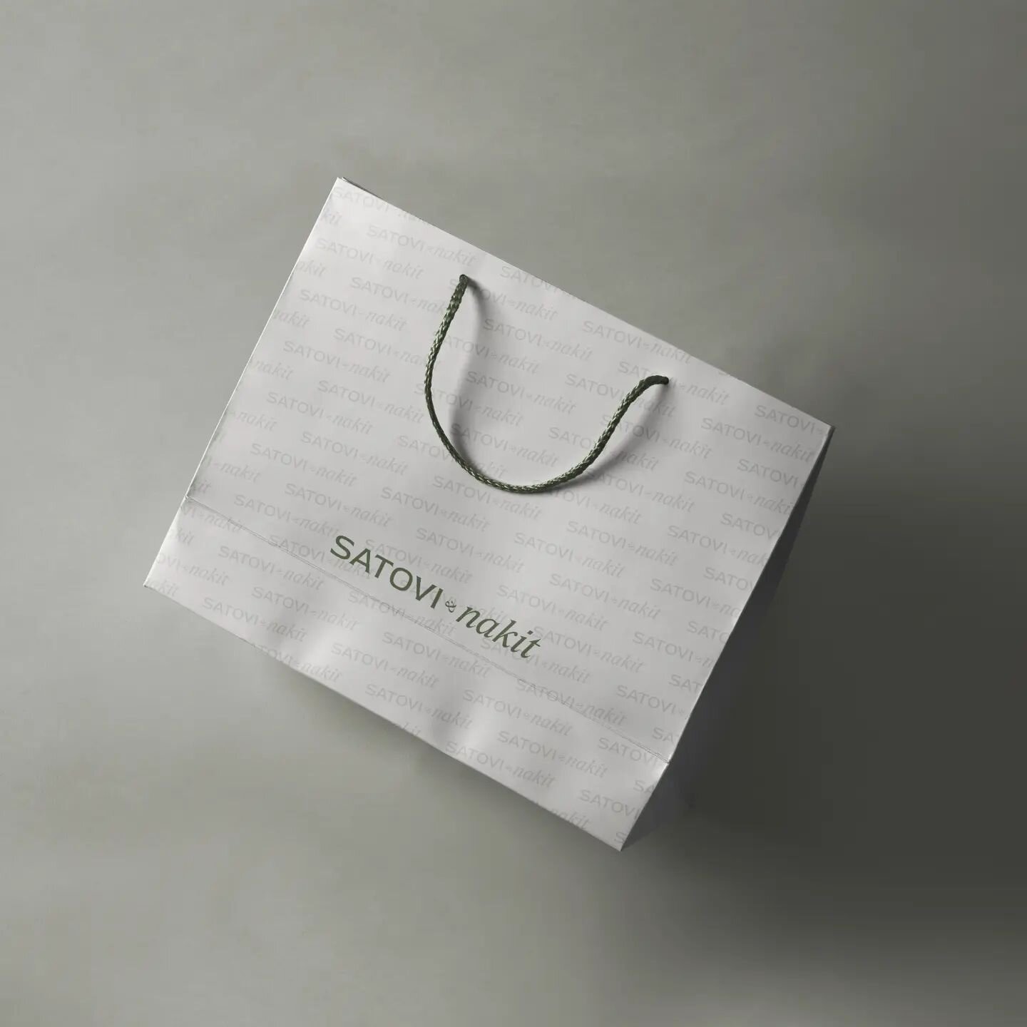 Satovi &amp; Nakit | Brand strategy, identity, social media visuals, and packaging 

@satoviinakit.ba has been around since 2005 and is a luxury watches and fashion jewelry retailer, bringing world-renowned brands for successful women and men who fol