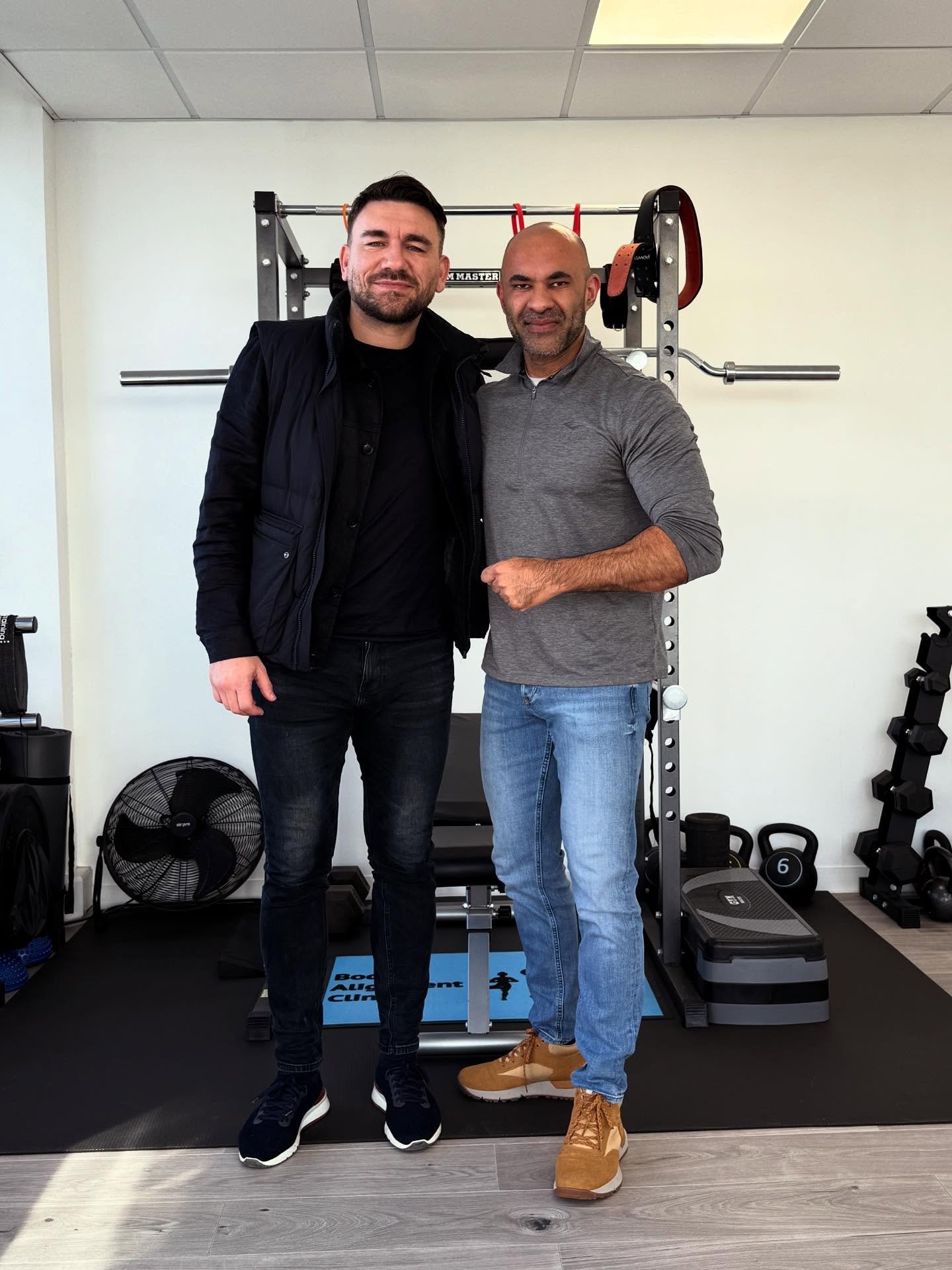 West Ham legend @snods_10 back in clinic this morning for some routine maintenance 

Always a pleasure my friend 🙌🏽⚒️

#westham #bodyalignmentclinic #teamstraightspine #premierleague