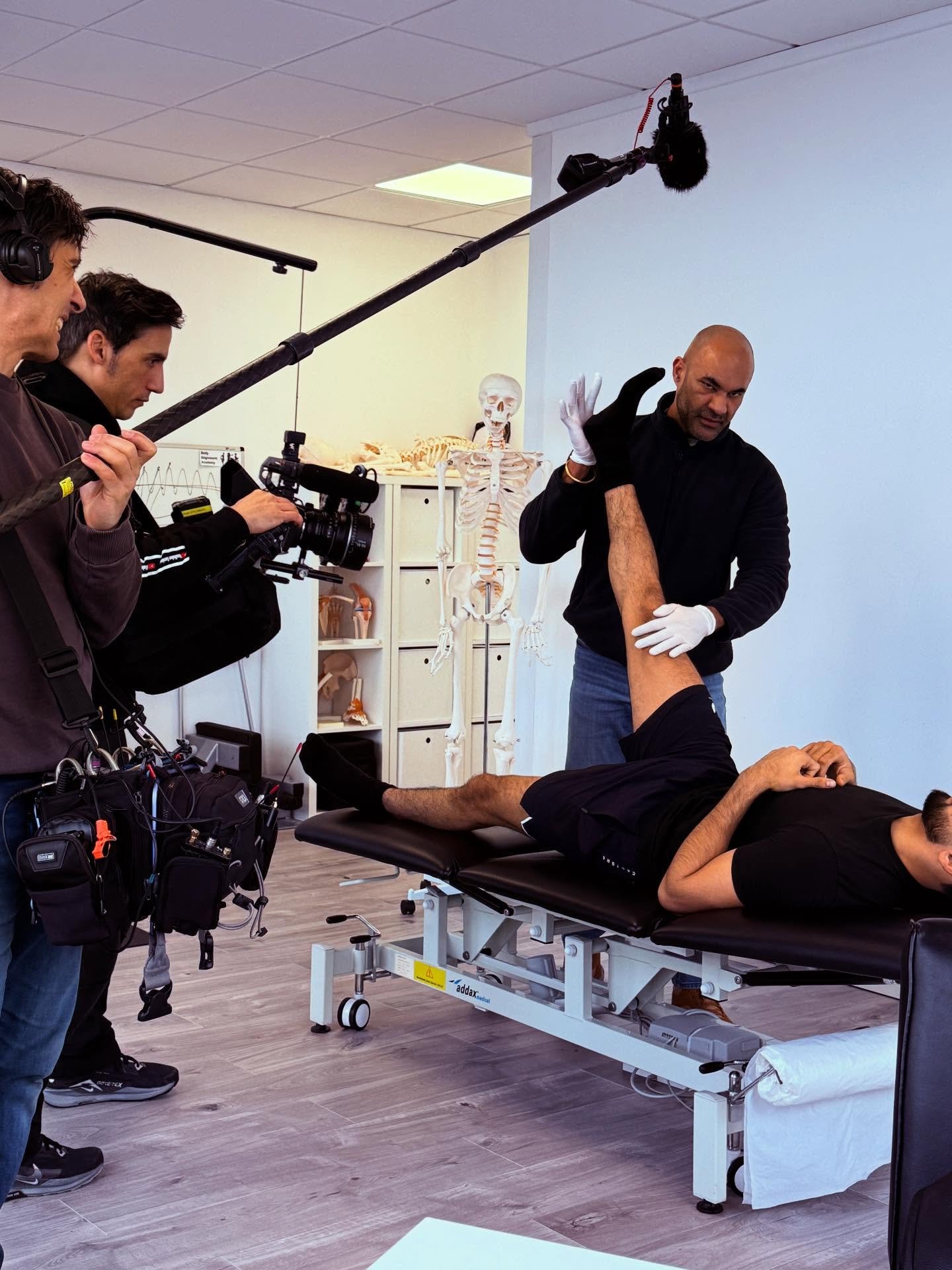 Behind the scenes with @bbc &amp; @adam.azim1 in prep for 🥊
31st Jan 2026 
📍Copperbox live on the BBC

Looking forward to watching this 🦍

#azimlemos #boxxer #teamstraightspine #bodyalignmentclinic #bts