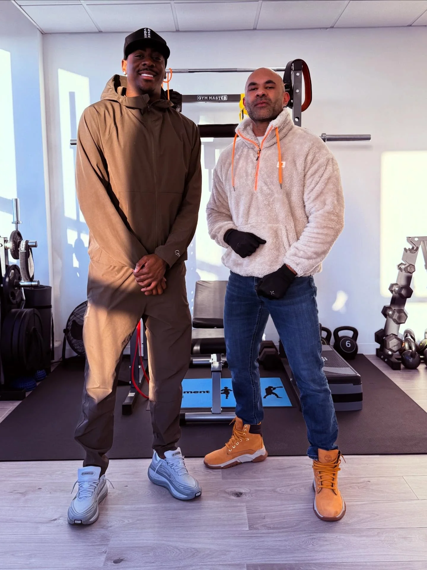 ⚽️💨 @divinmubama back in clinic for some routine maintenance &amp; check over

Always a pleasure Lion🦁

#bodyalignmentclinic #teamstraightspine #3lions