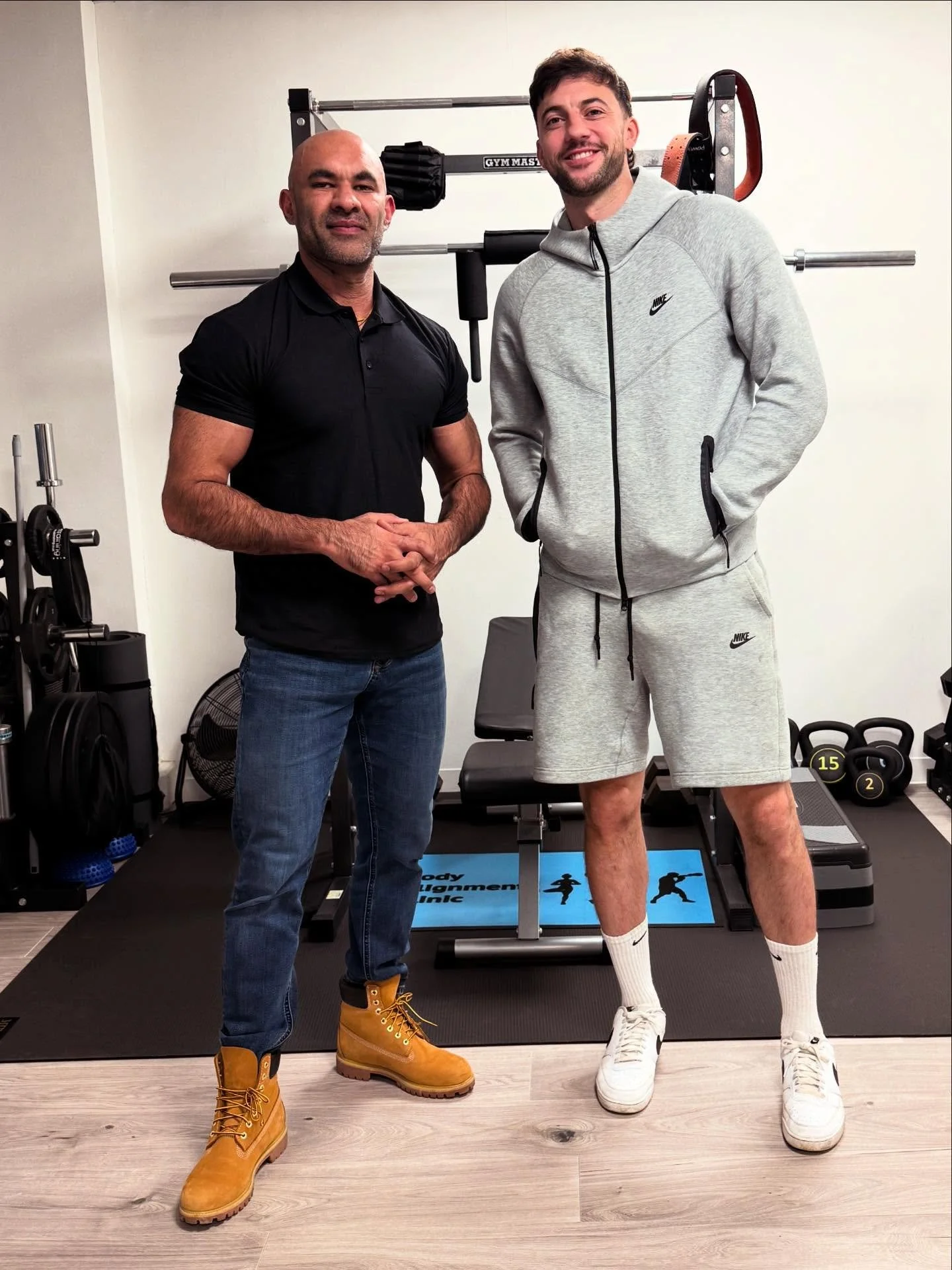 ⚽️ Millwall FC &amp; New Zealand international 
Goal Keeper 
@maximecrocombe in clinic for a tune up 🔧

The last couple months left of the season 25/26 and still we&rsquo;re applying pressure!

Let&rsquo;s go ⚽️💨💨

#bodyalignmentclinic #teamstraig